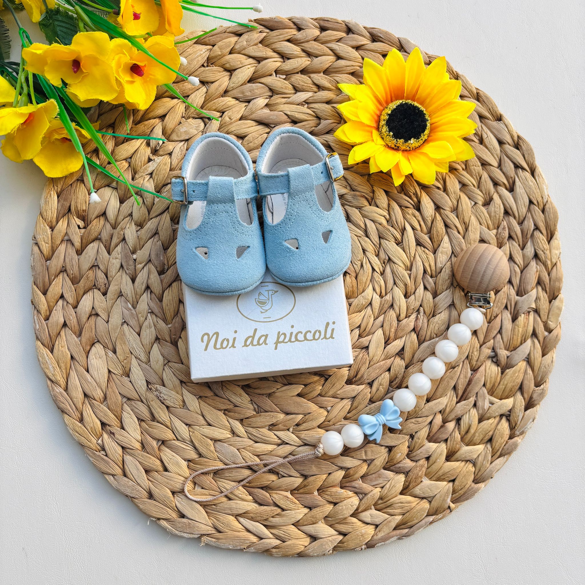 SCARPINE IN VELLUTO CELESTE - Noi da piccoli