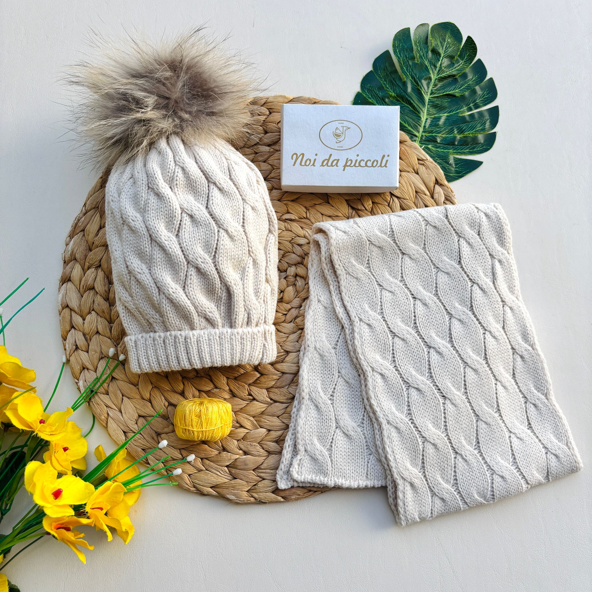 SCIARPA CON CAPPELLO AD INTRECCIO CREMA - Noi da piccoli