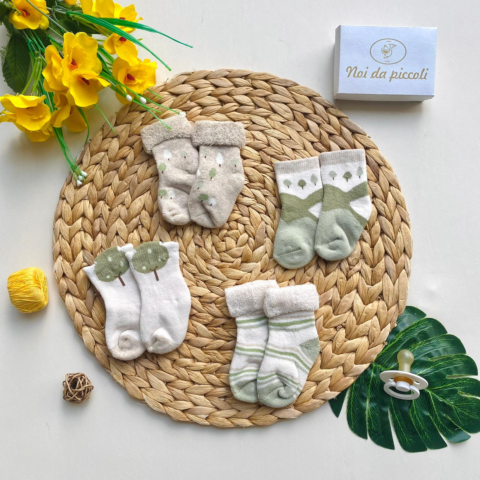 SET 4 PAIA DI CALZINI CON DISEGNINI FILATO CALDO SALVIA - Noi da piccoli