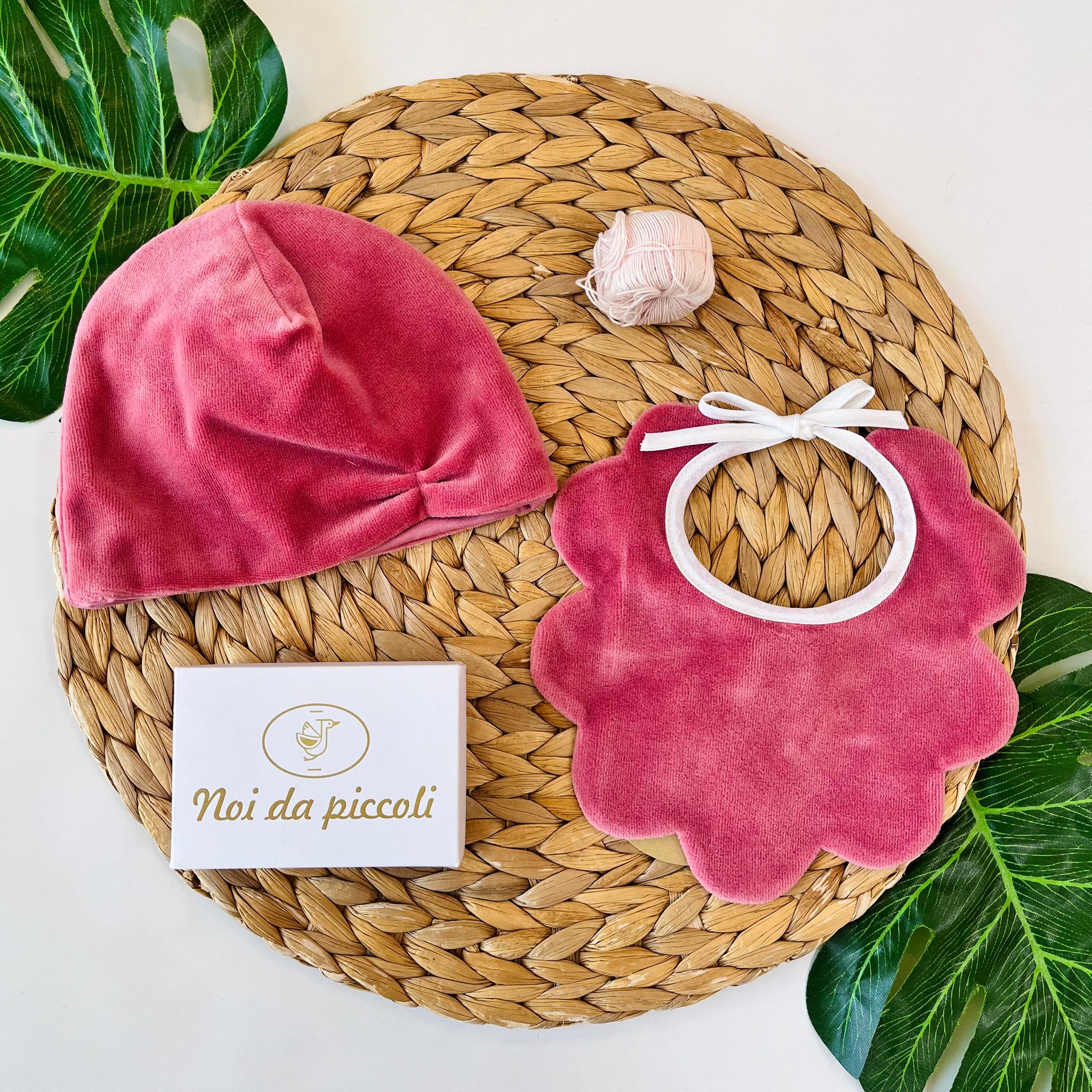 SET CAPPELLINO E BAVETTINA CINIGLIA CIPOLLA - Noi da piccoli