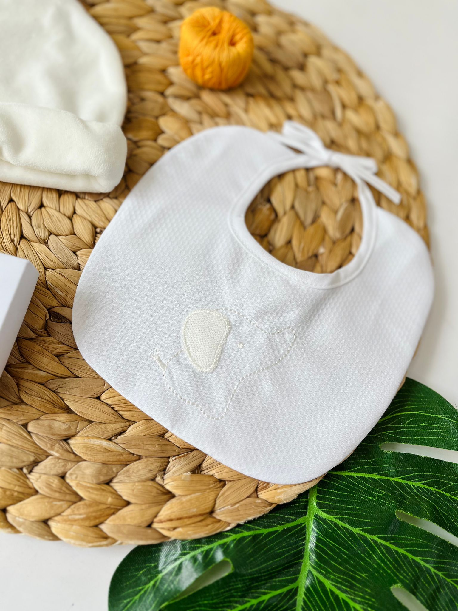 SET CAPPELLINO E BAVETTINA ELEFANTINO CINIGLIA PANNA - Noi da piccoli