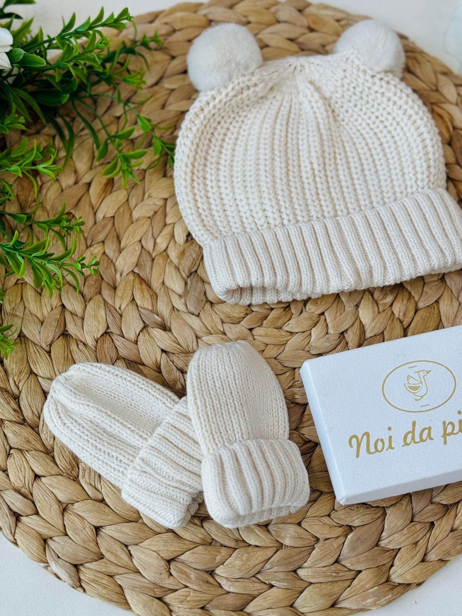 SET CAPPELLINO E GUANTINI CERAMICA IN FILATO CALDO - Noi da piccoli