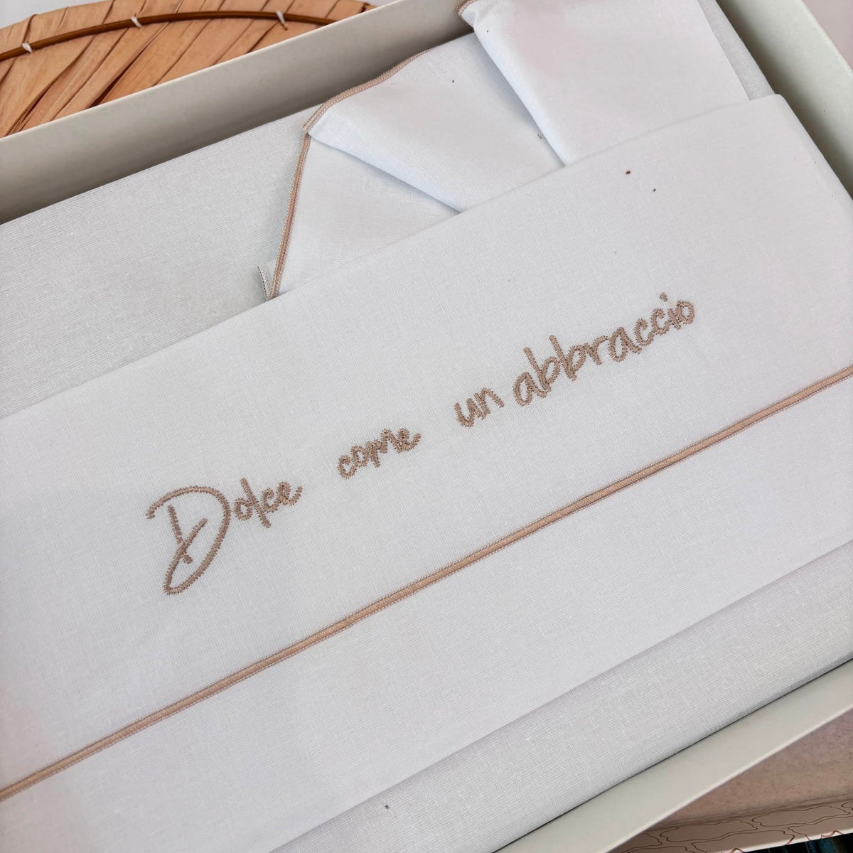set lenzuola IN COTONE CALDO BEIGE "dolce come un abbraccio" - Noi da piccoli