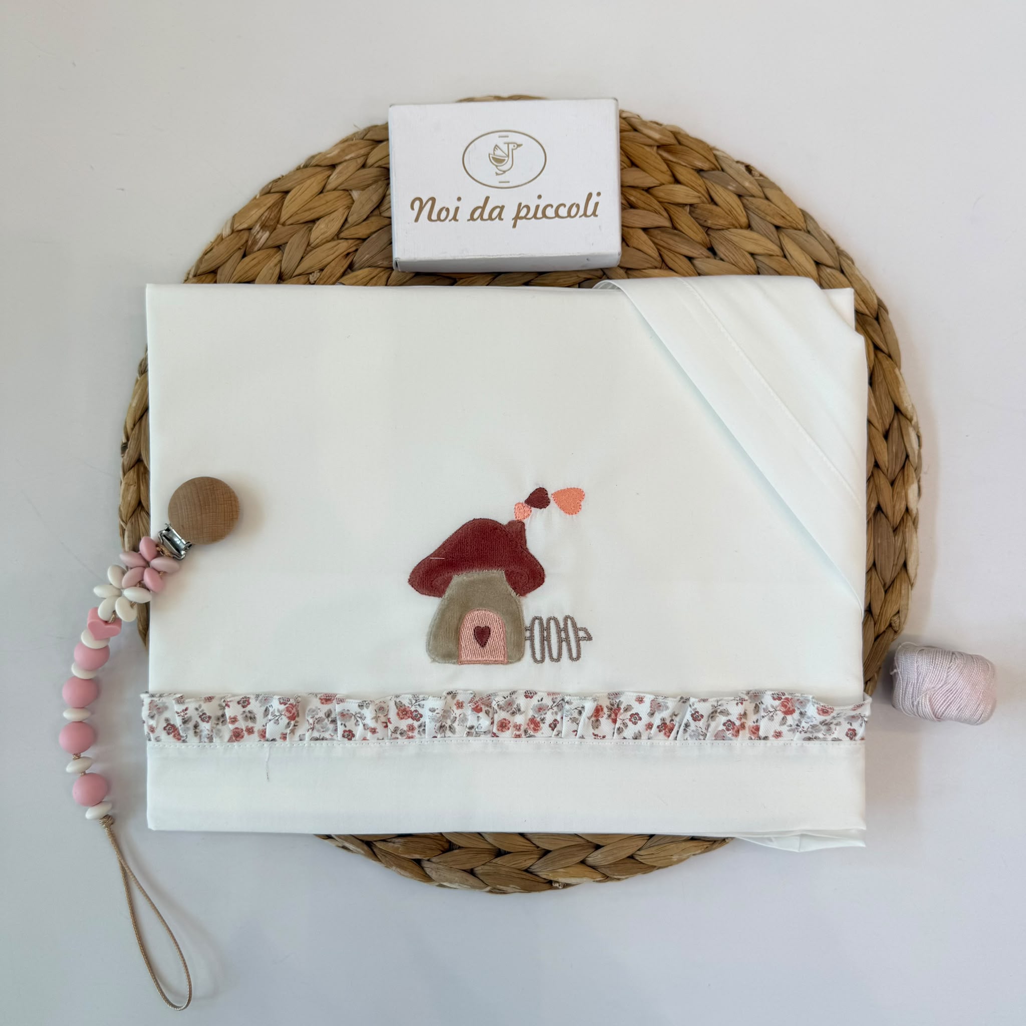 SET LENZUOLA IN COTONE CALDO RUGGINE CON BORDO IN TESSUTO FLOREALE - Noi da piccoli
