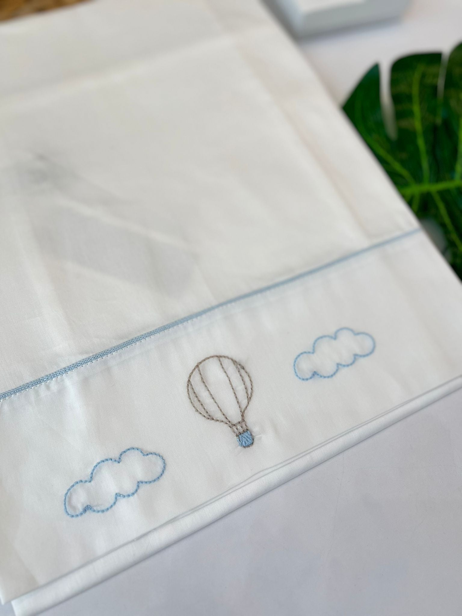 SET LENZUOLA MONGOLFIERA 100 % COTONE CIELO VANIGLIA - Noi da piccoli