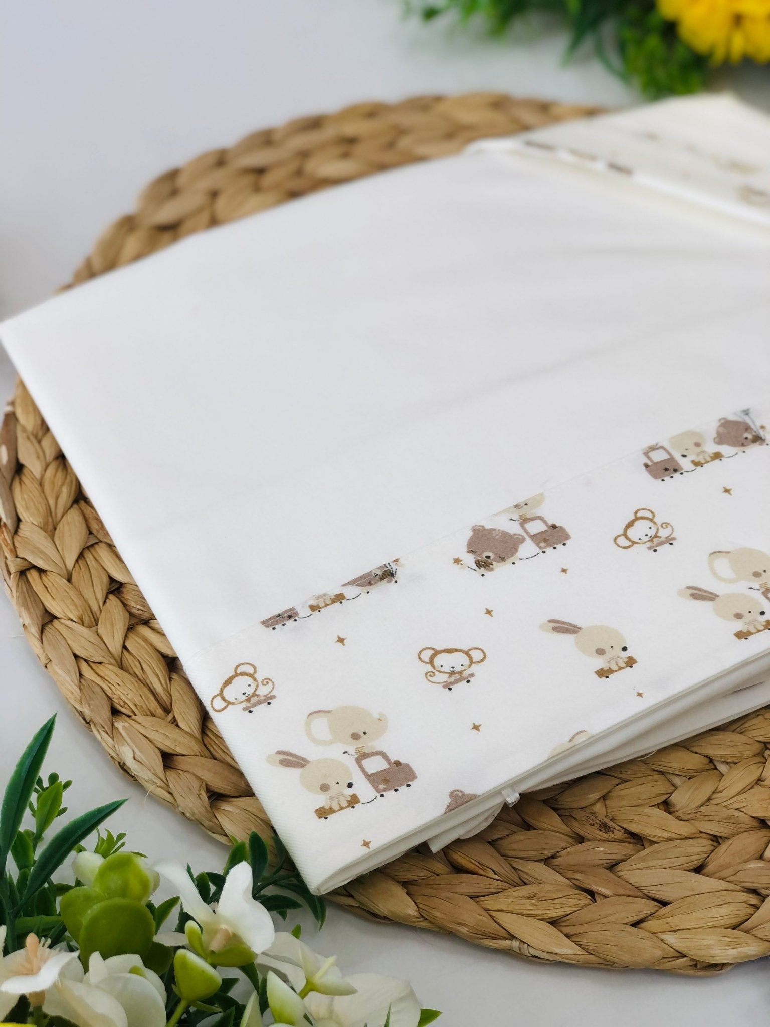 SET LENZUOLINO CON ANIMALI TENERI BEIGE - Noi da piccoli