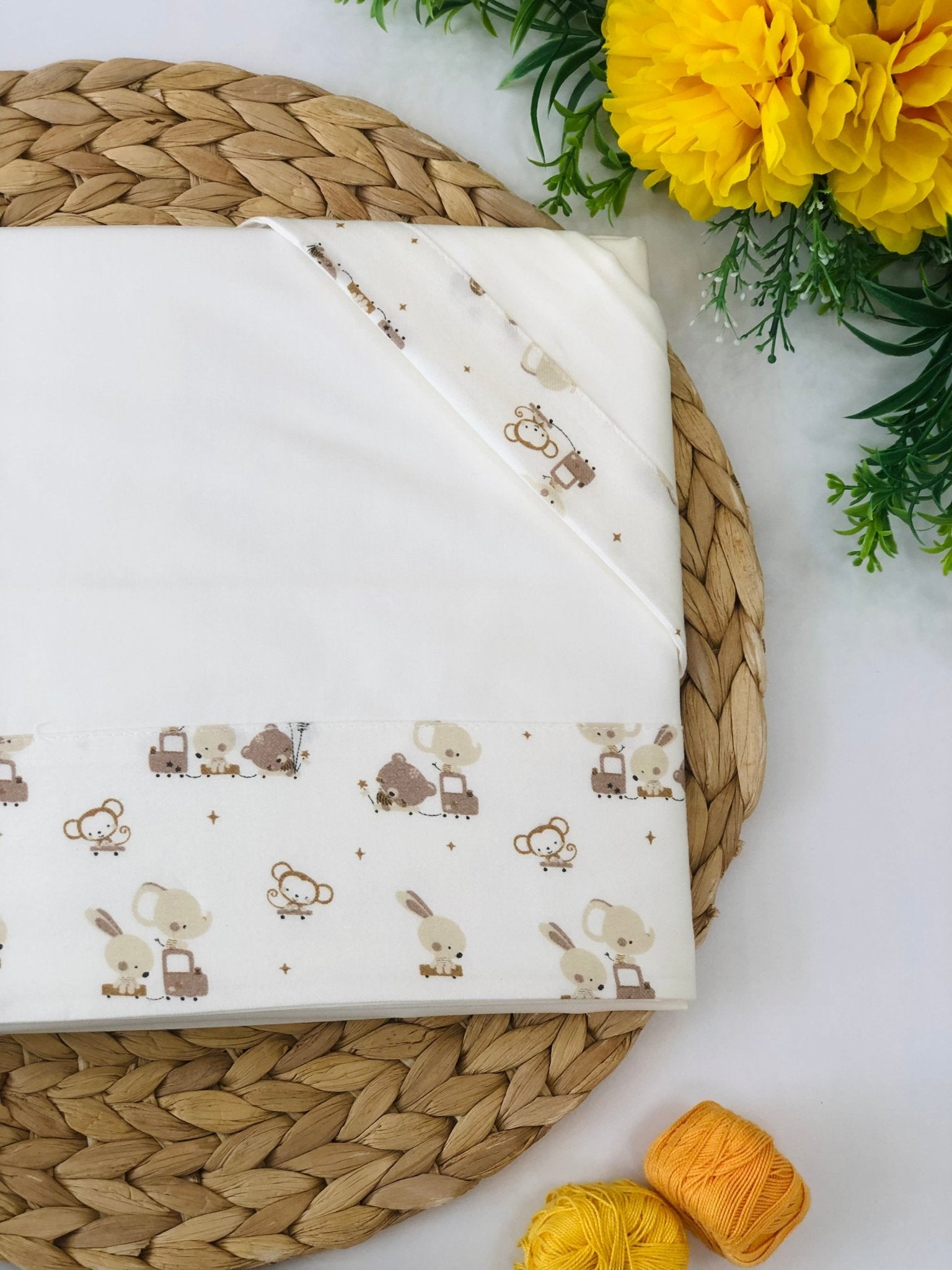 SET LENZUOLINO CON ANIMALI TENERI BEIGE - Noi da piccoli