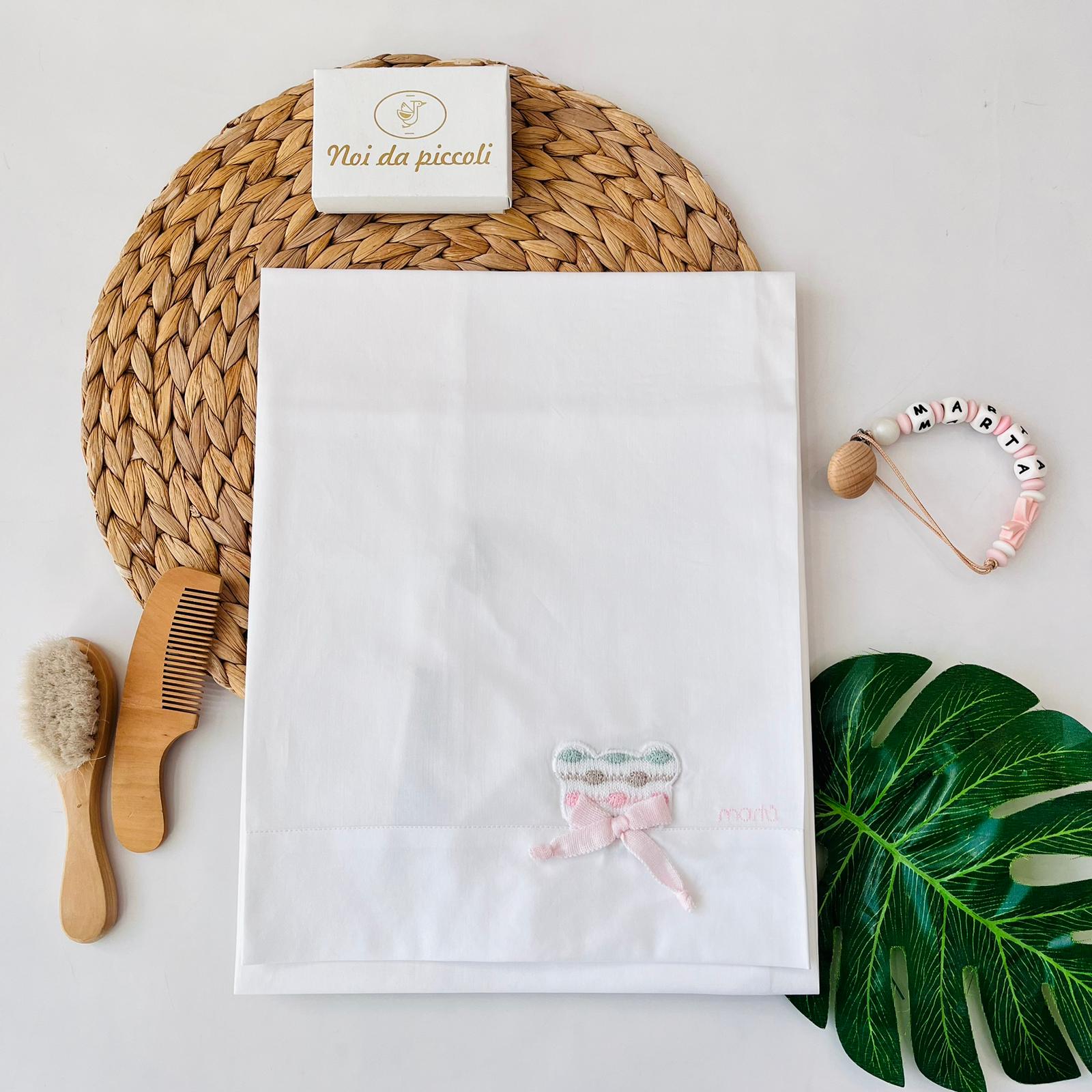 SET LENZUOLINO ORSETTO FIOCCHETTO 100 % COTONE PESCO MULTICOLOR - Noi da piccoli