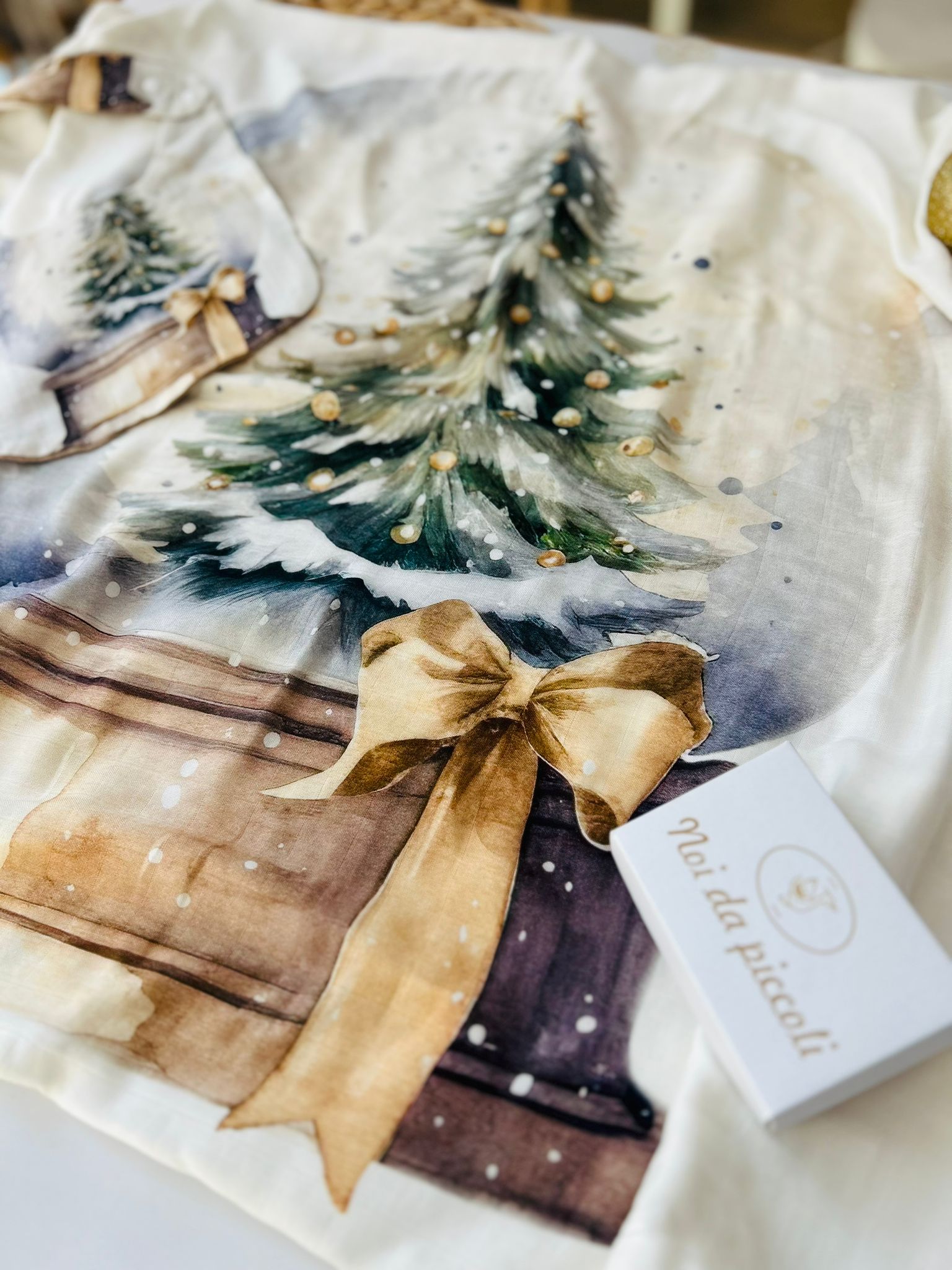 SET MUSSOLA E BAVETTA NATALE BIANCO - Noi da piccoli