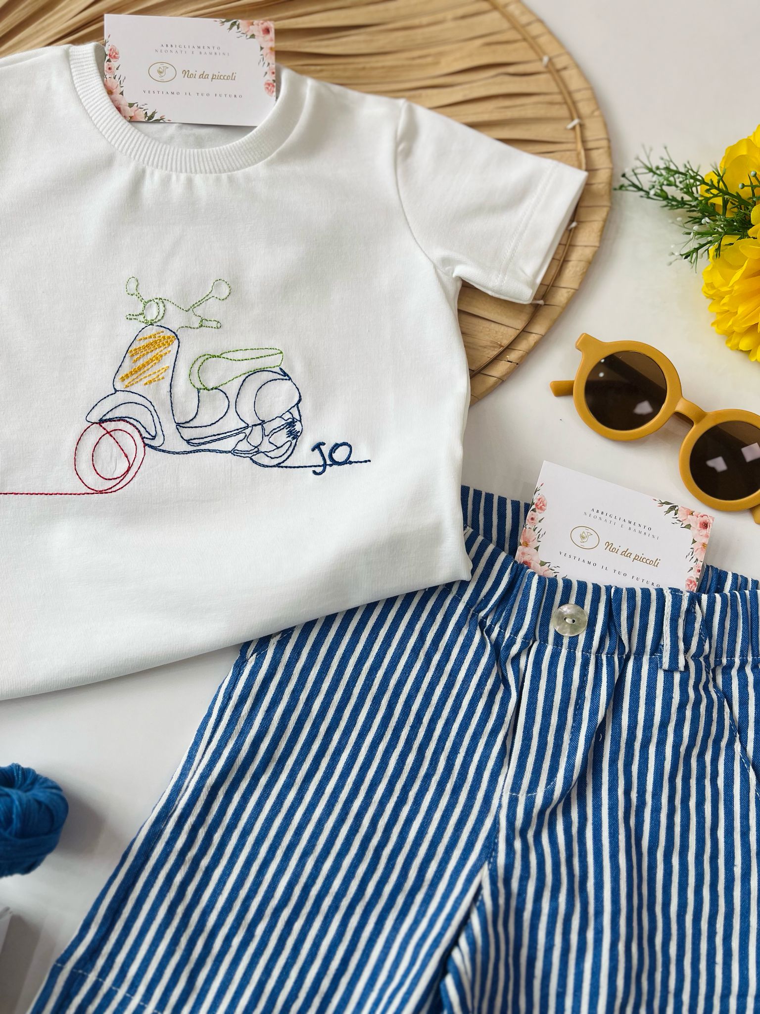 T - SHIRT VESPA CON BERMUDA RIGATO - Noi da piccoli