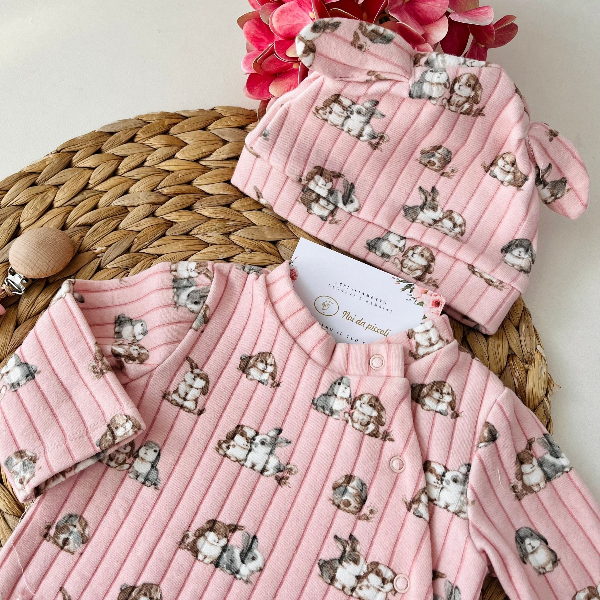 TUTINA ANTIPANICO CON CAPPELLINO CALDO COTONE CONIGLIETTO ROSA - Noi da piccoli