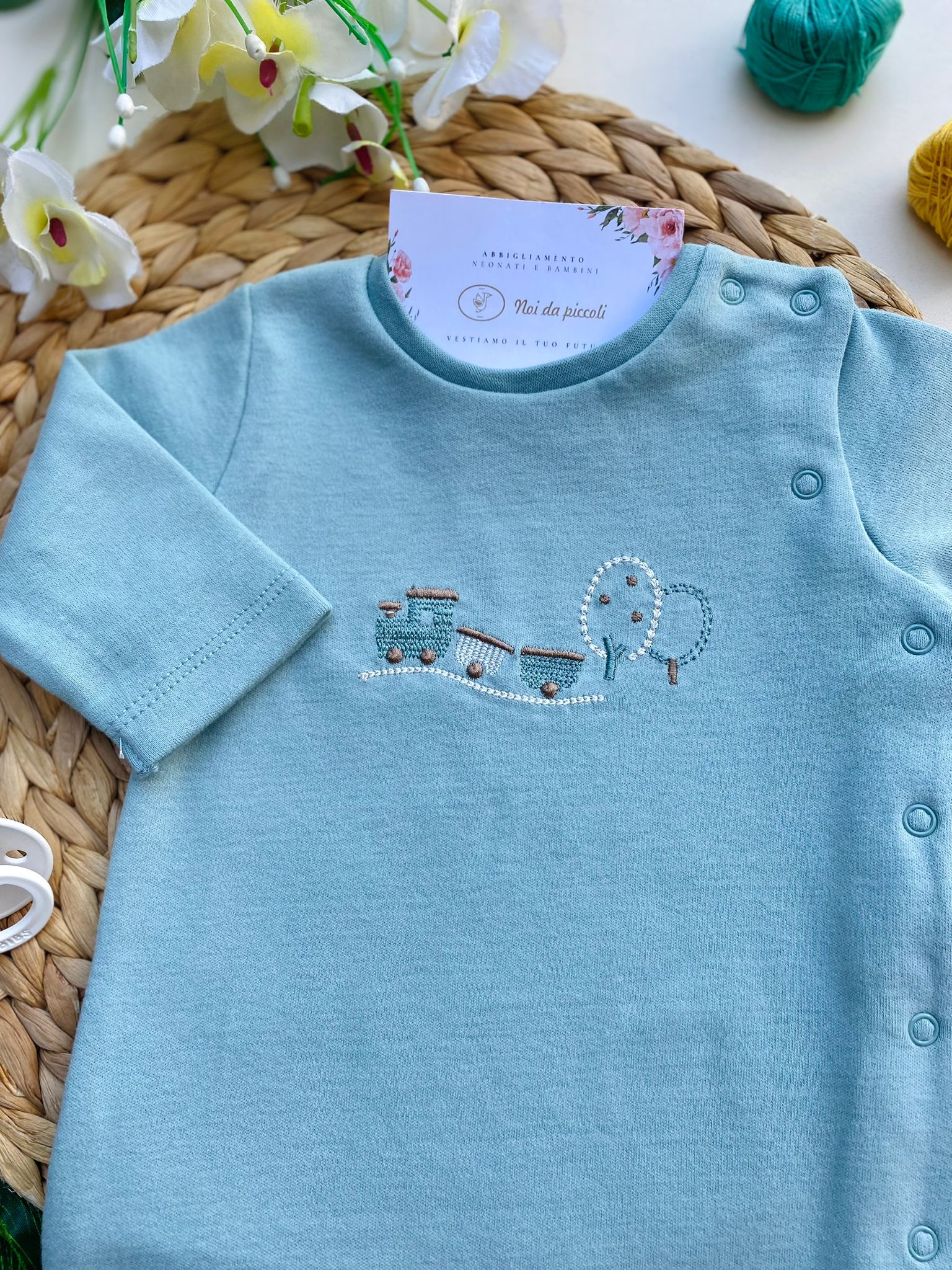 TUTINA ANTIPANICO CON MACCHININE E ALBERELLI FILATO CALDO VERDE ACQUA - Noi da piccoli