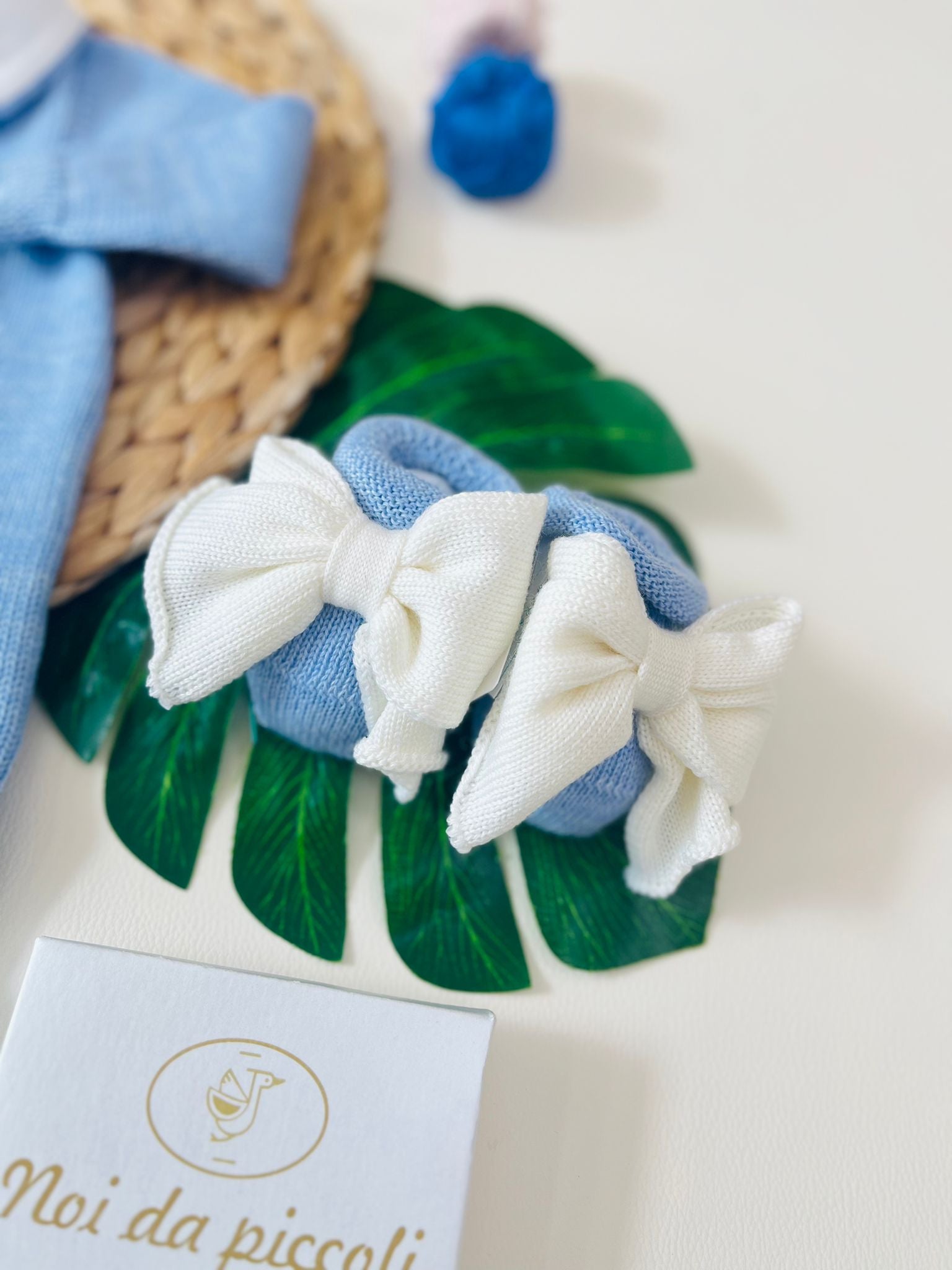 TUTINA CON BABBUCCE FIOCCONE 100% lana merino extrafine SUGAR - Noi da piccoli