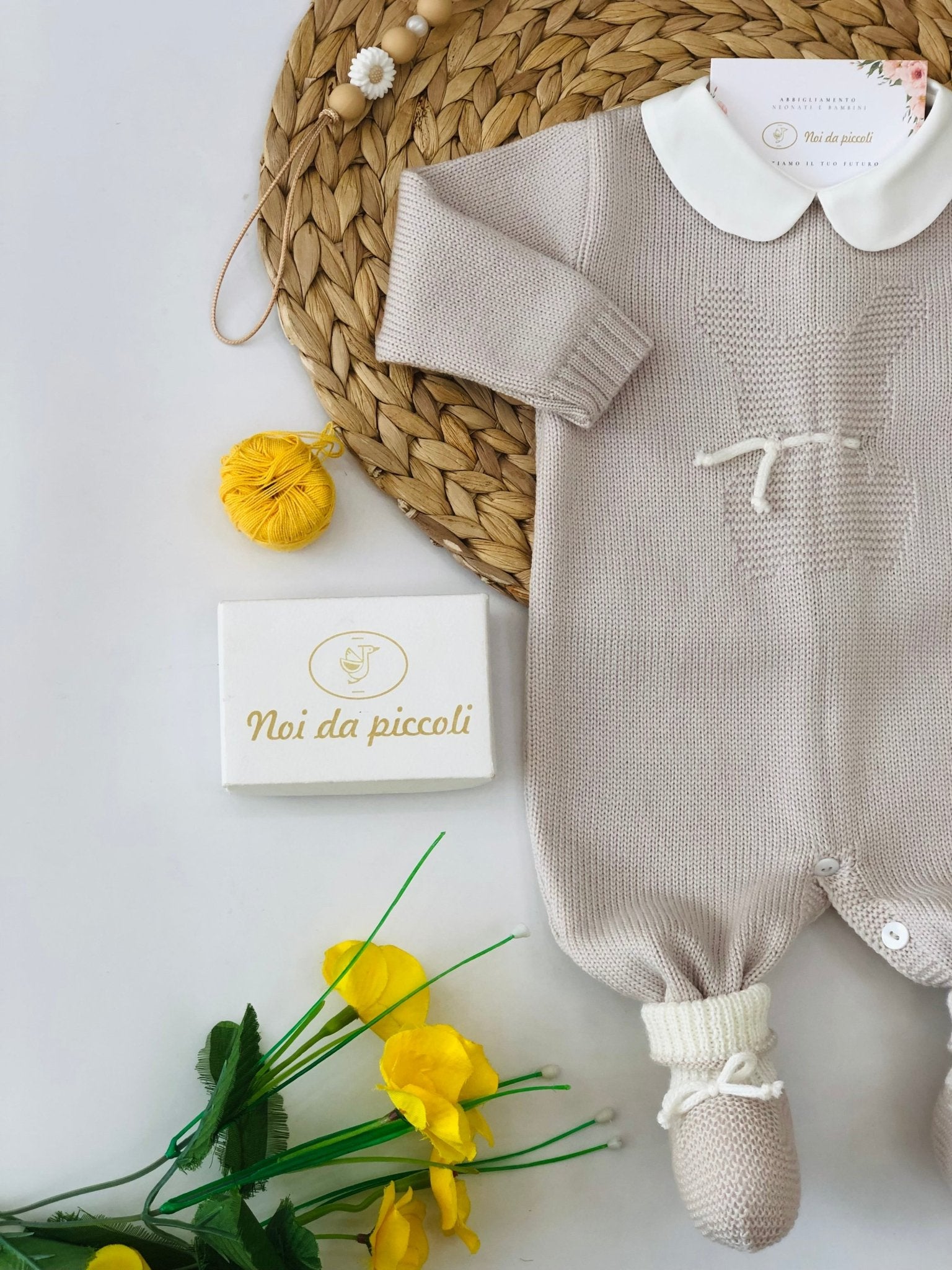 TUTINA CON BABBUCCE IN LANA MERINO EXTRAFINE BEIGE PANNA - Noi da piccoli