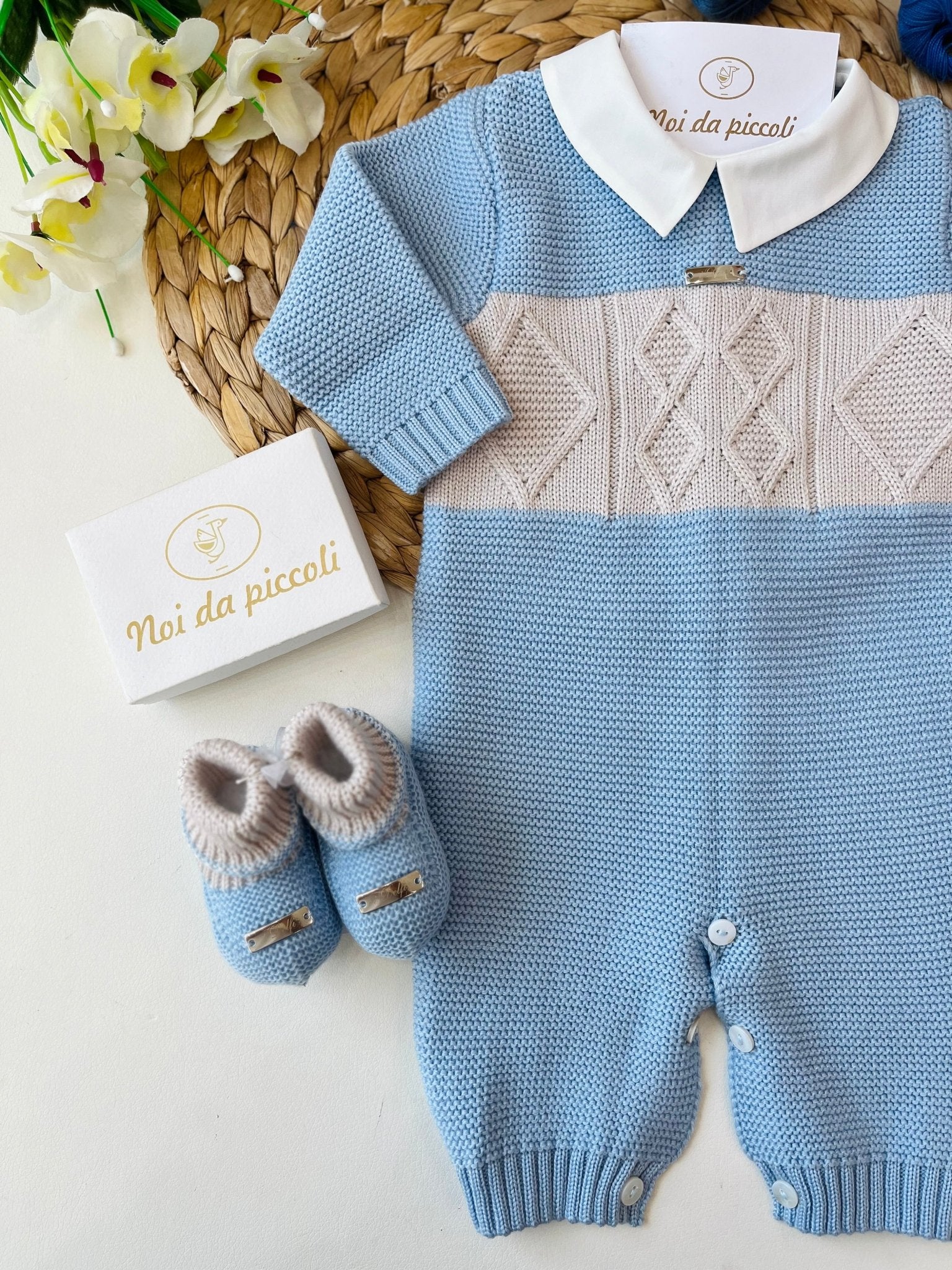 TUTINA CON BABBUCCE IN LANA MERINO EXTRAFINE CIELO BEIGE - Noi da piccoli