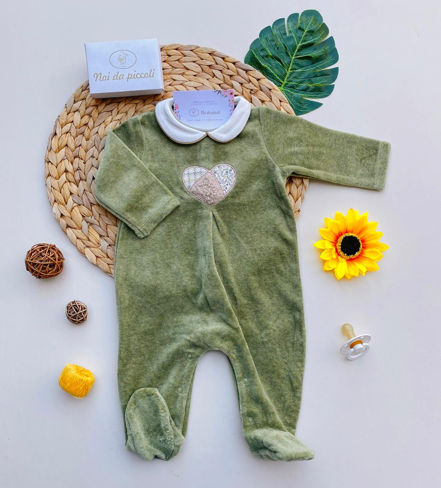 TUTINA CON CUORE CENTRALE FILATO CALDO VERDE BOTTIGLIA - Noi da piccoli