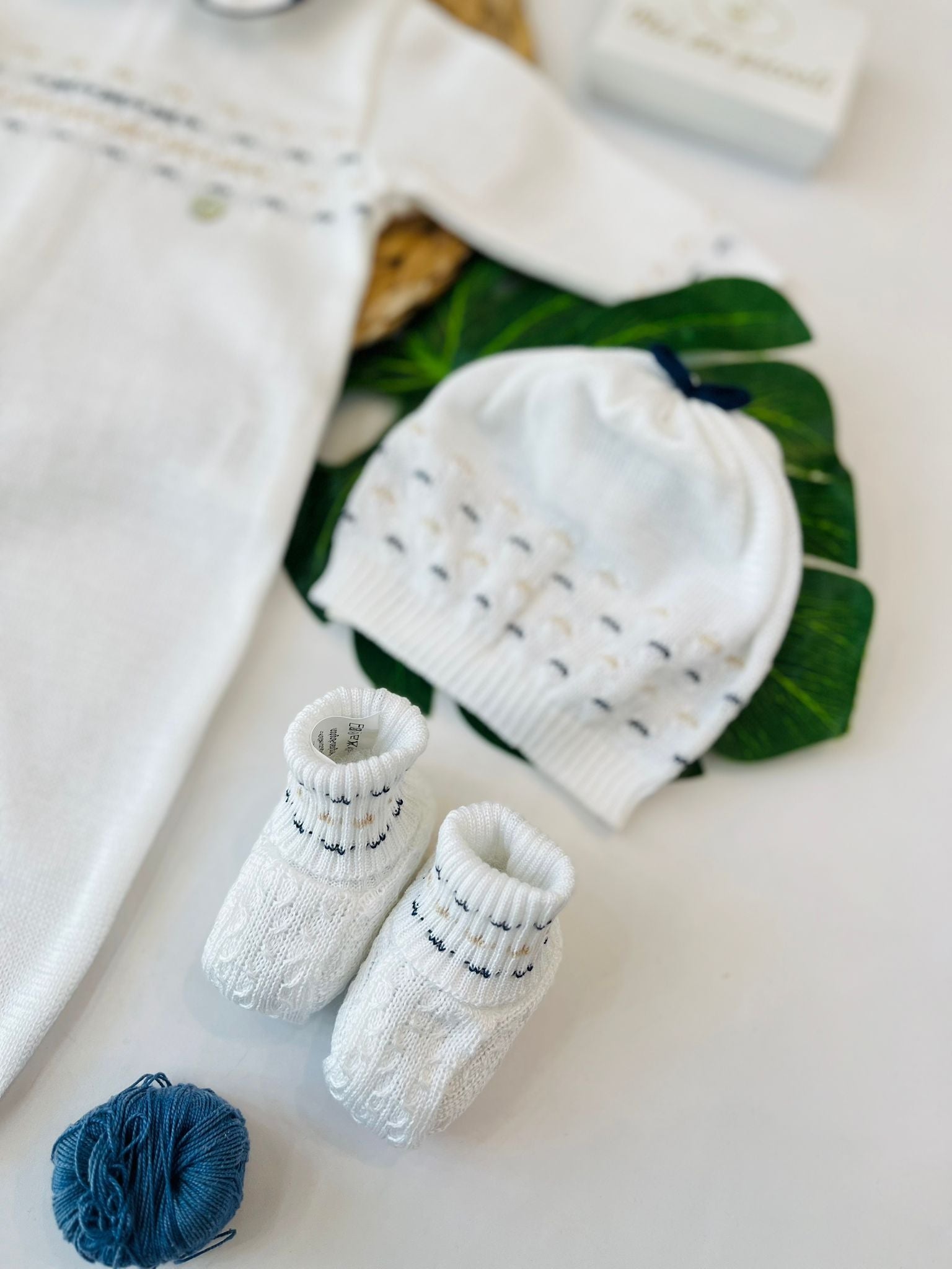 TUTINA CON PARURE 100% FILO DI COTONE BLU SABBIA - Noi da piccoli