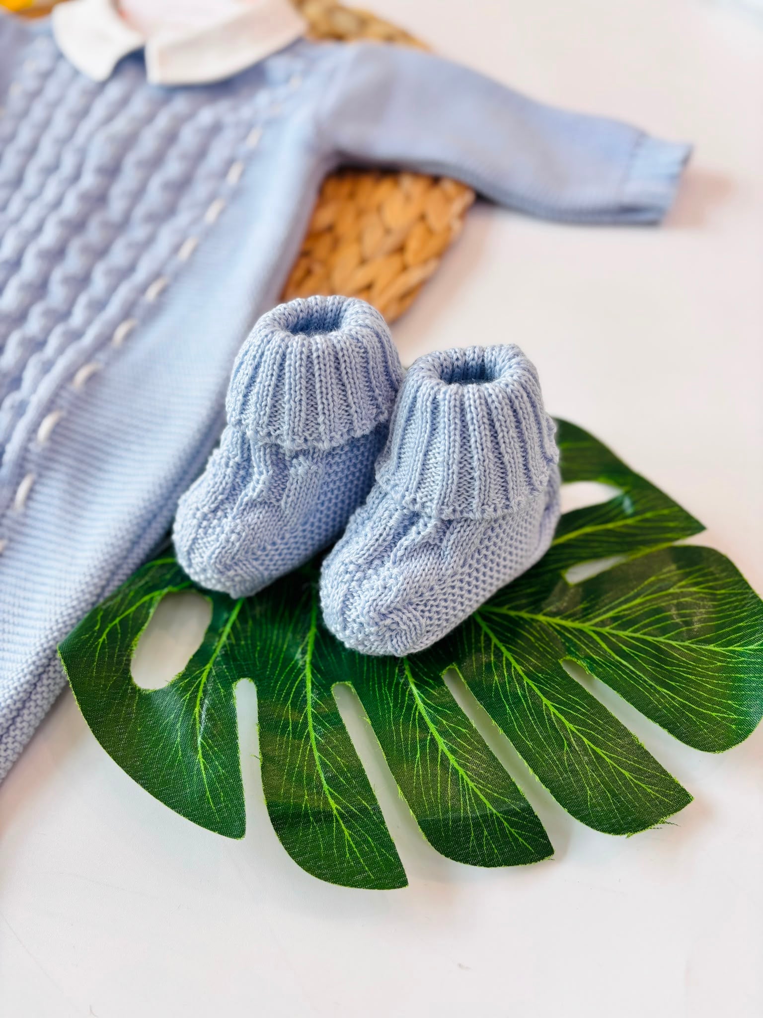 TUTINA CON PARURE 100% IN LANA MERINO EXTRAFINE CIELO - Noi da piccoli