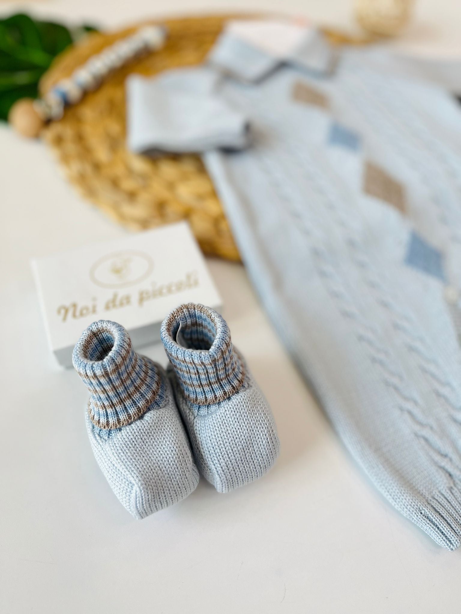 TUTINA CON PARURE 100% LANA CIELO TORTORA POLVERE - Noi da piccoli