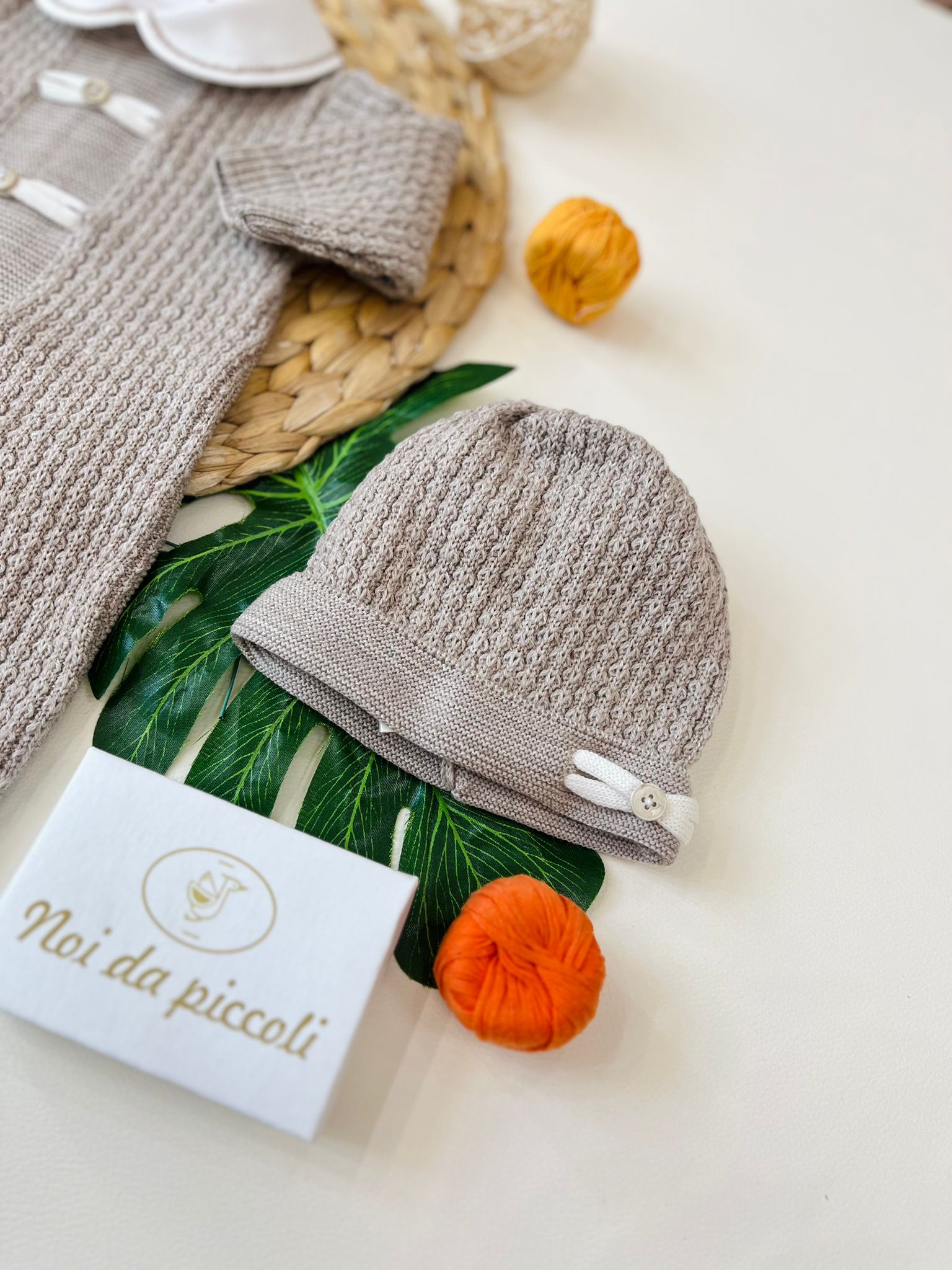 TUTINA CON PARURE 100% LANA TORTORA VANIGLIA - Noi da piccoli