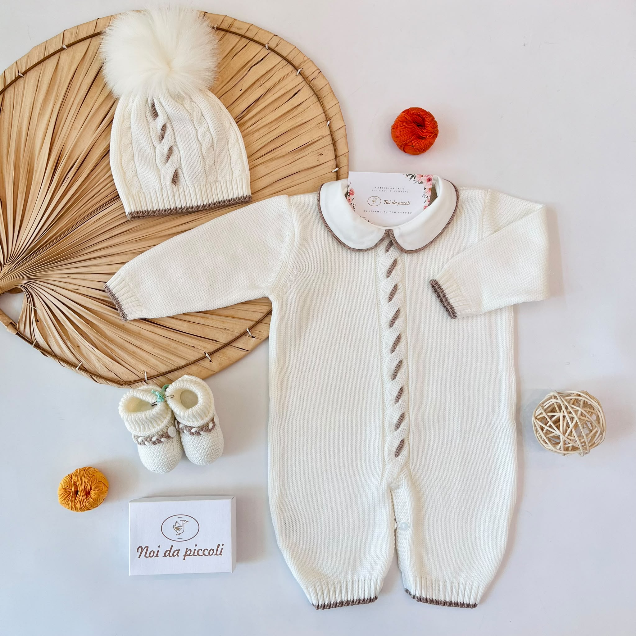 TUTINA CON PARURE 100% PURA LANA MERINO EXTRAFINE PANNA - Noi da piccoli