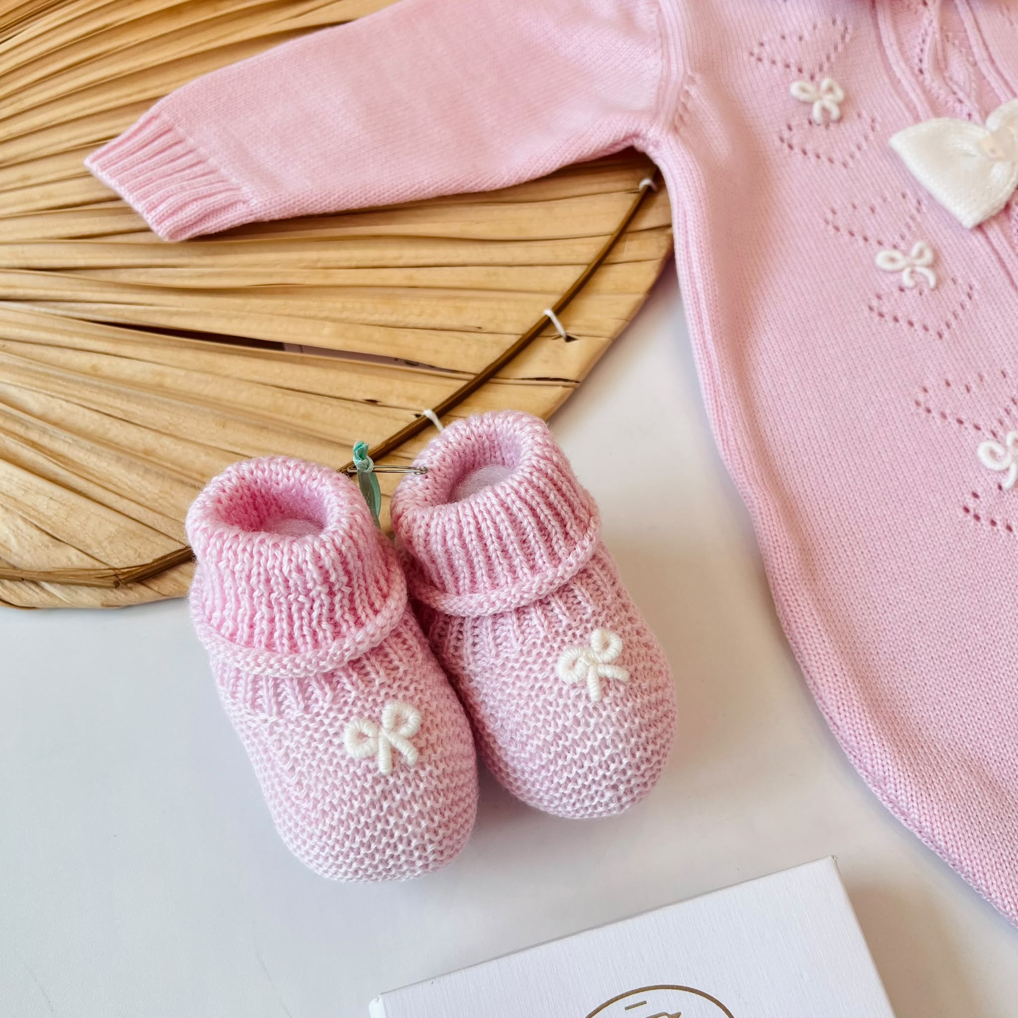 TUTINA CON PARURE 100% PURA LANA MERINO EXTRAFINE ROSA - Noi da piccoli