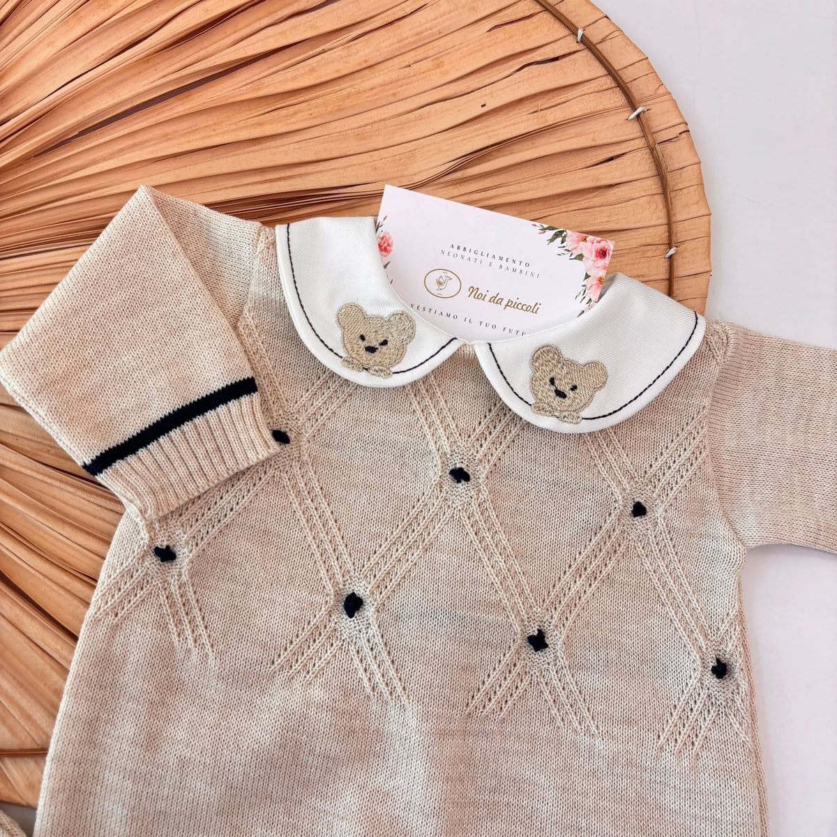 Tutina con Parure Filato Caldo Beige Blu Bebe' Margo' - Noi da piccoli