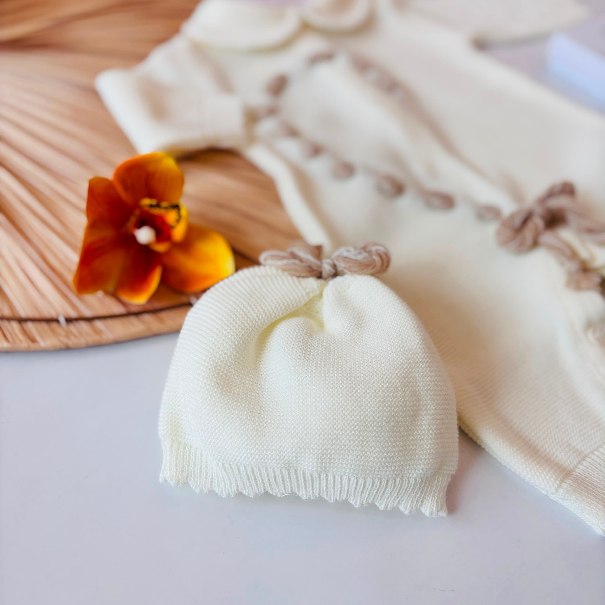 TUTINA CON PARURE FILATO CALDO LEGAME MATERNITY PANNA - Noi da piccoli