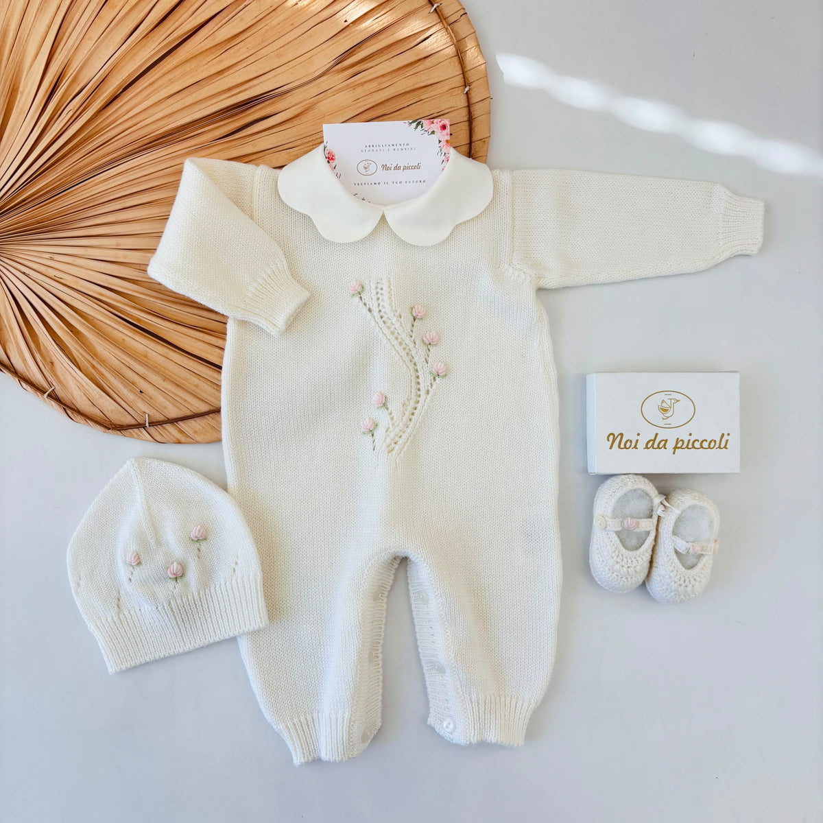TUTINA CON PARURE in lana merino merida PANNA - Noi da piccoli