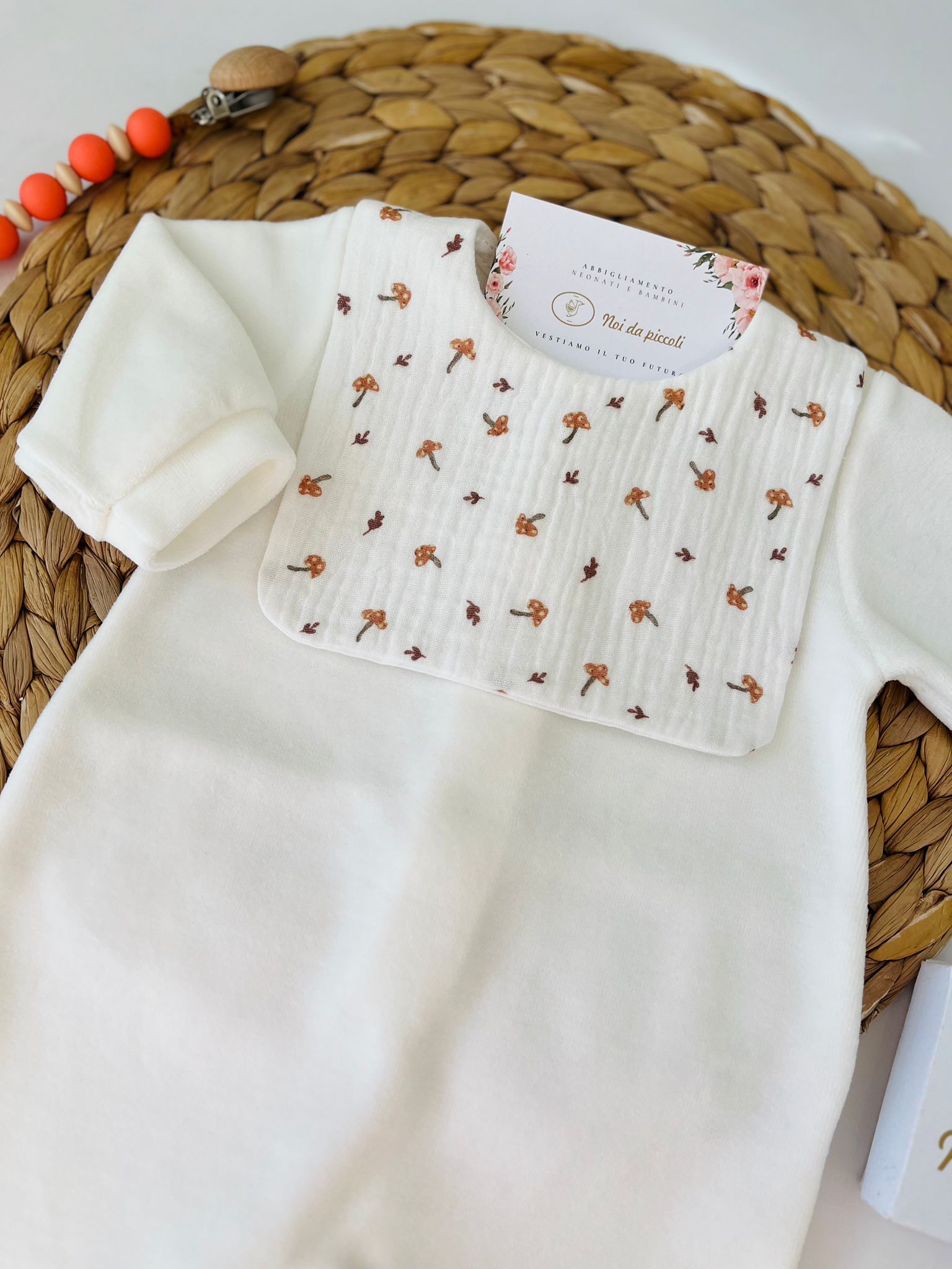 TUTINA CON PATTEN FUNGHETTI E FOGLIE CINIGLIA PANNA - Noi da piccoli