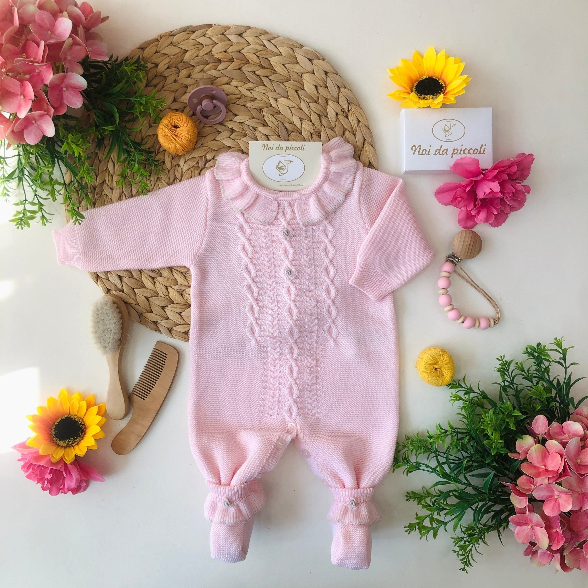 TUTINA CON SET PARURE 100% LANA ROSA NUVOLA - Noi da piccoli