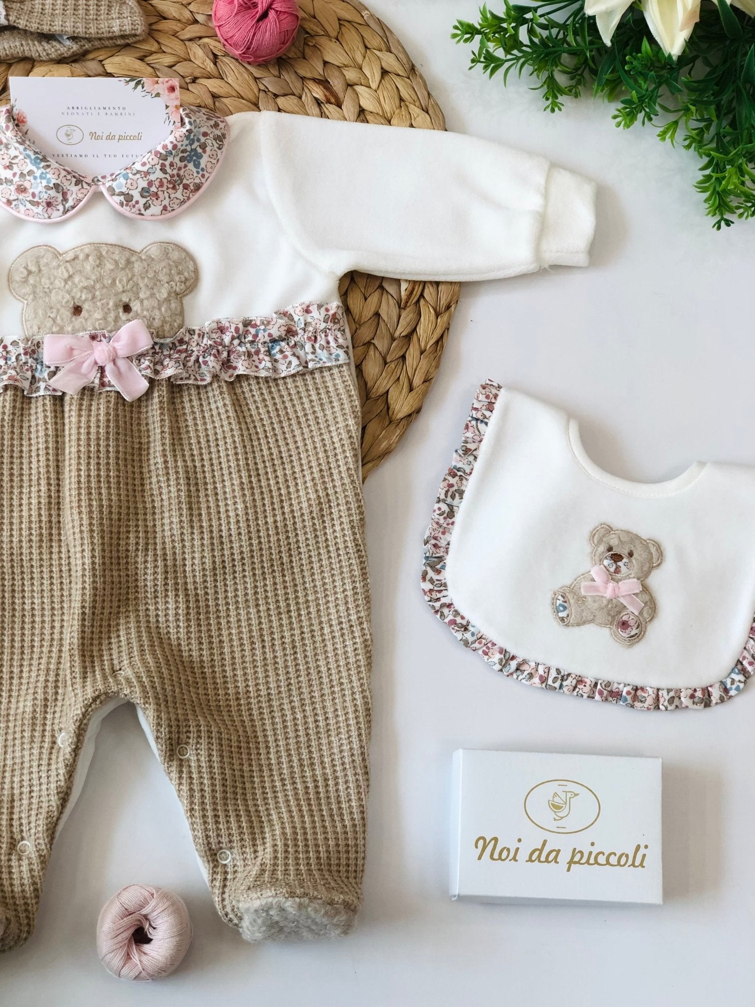 TUTINA IN CINGLIA BIANCO E BEIGE ORSO RICAMATO - Noi da piccoli