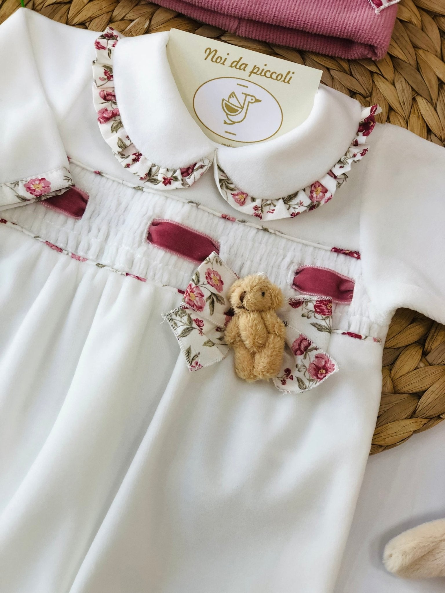 TUTINA IN CINGLIA BIANCO E FIORI ORSO - Noi da piccoli