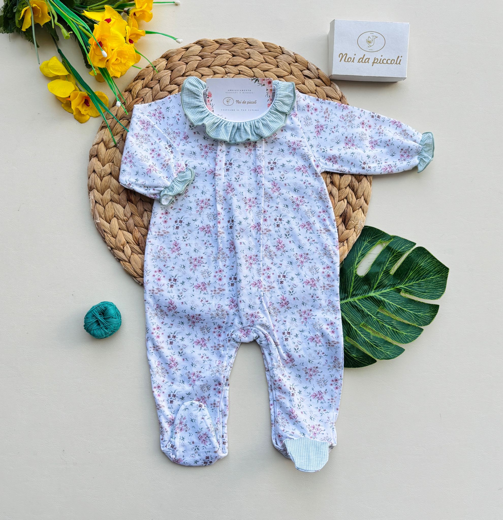 TUTINA IN COTONE CON COLLETTO A QUADRATINI E FOGLIOLINE BIANCO VERDE - Noi da piccoli