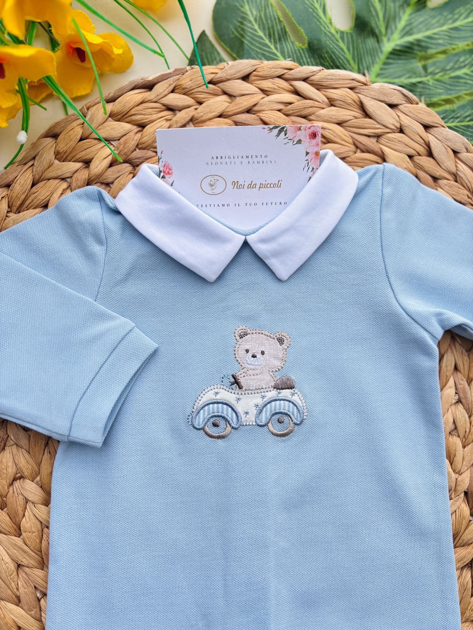 TUTINA IN COTONE CON COLLETTO BIANCO E ORSETTO BEIGE CIELO - Noi da piccoli