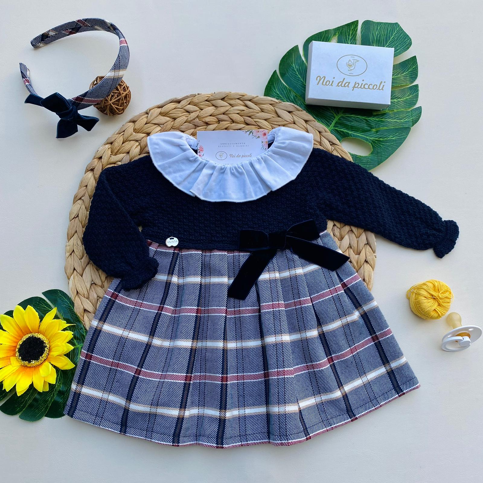 VESTINA CON RIGHE E COLLETTO BIANCO FILATO CALDO BLU MARINO - Noi da piccoli