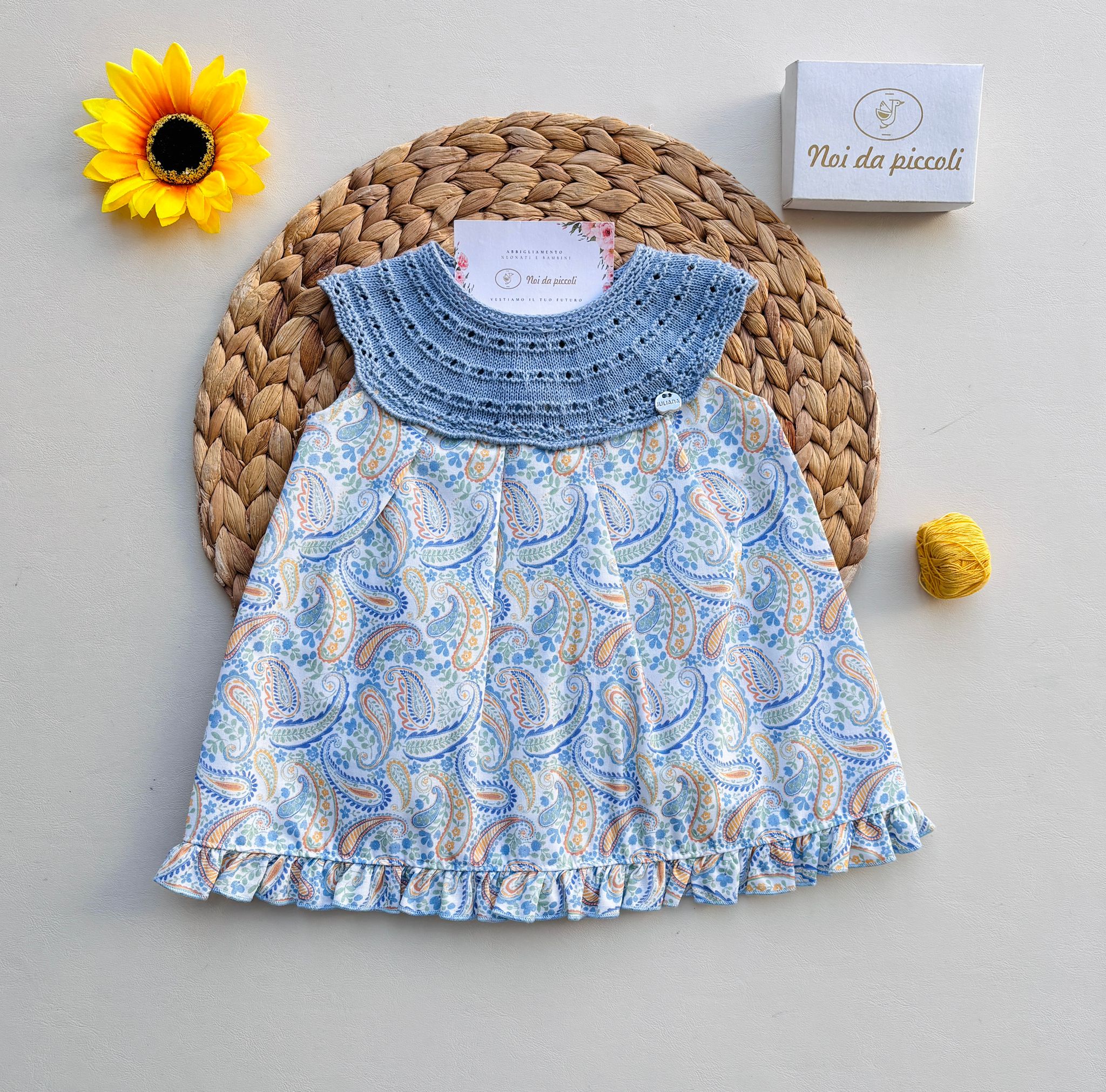 VESTINA IN COTONE CON PARTE SUPERIORE RICAMATA E DISEGNINI COLORATI CIELO - Noi da piccoli