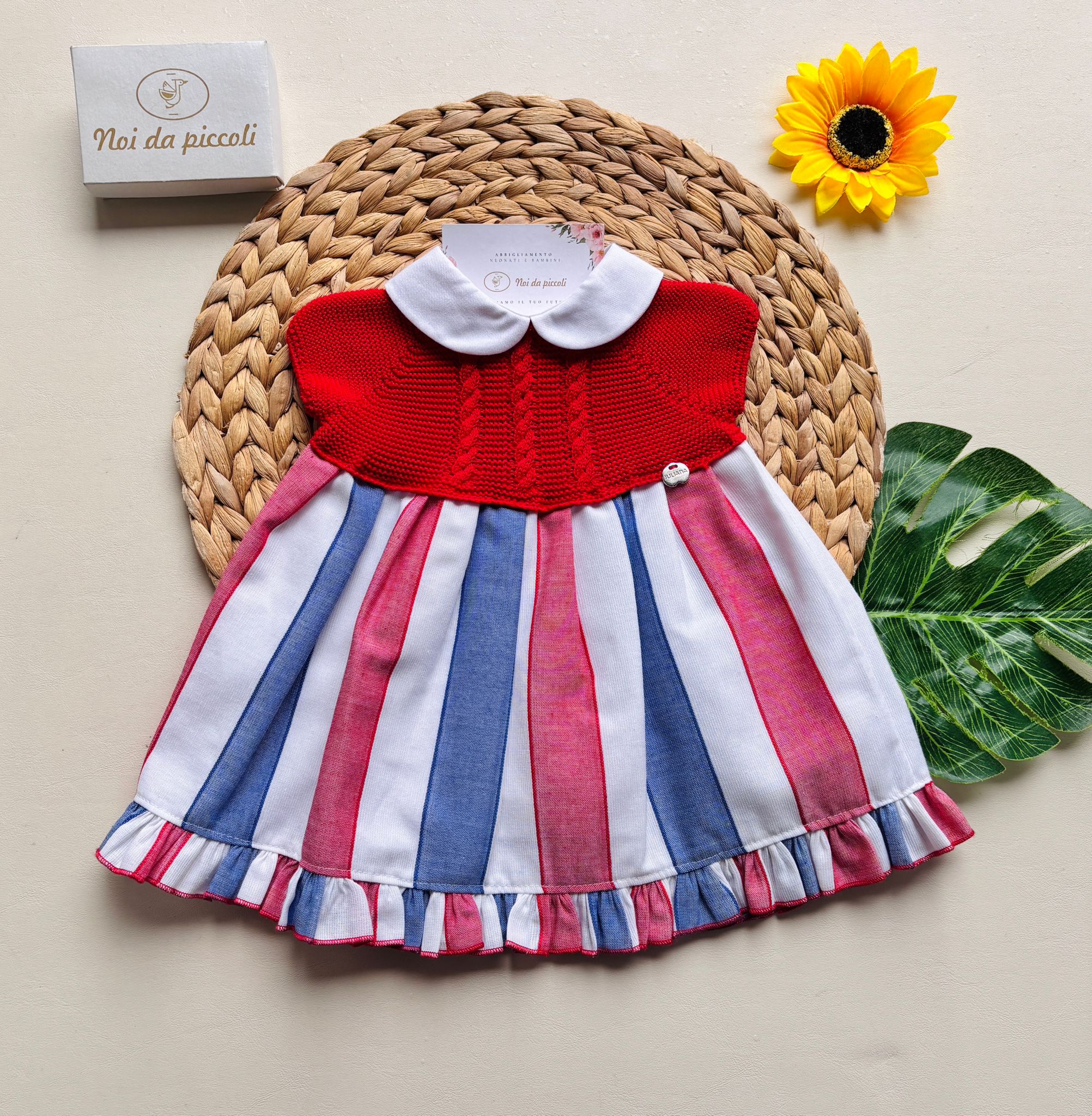 VESTINA IN COTONE E ACRILICO CON COLLETTO BIANCO E NELLA PARTE INFERIORE RIGHE COLORATE rojo - Noi da piccoli