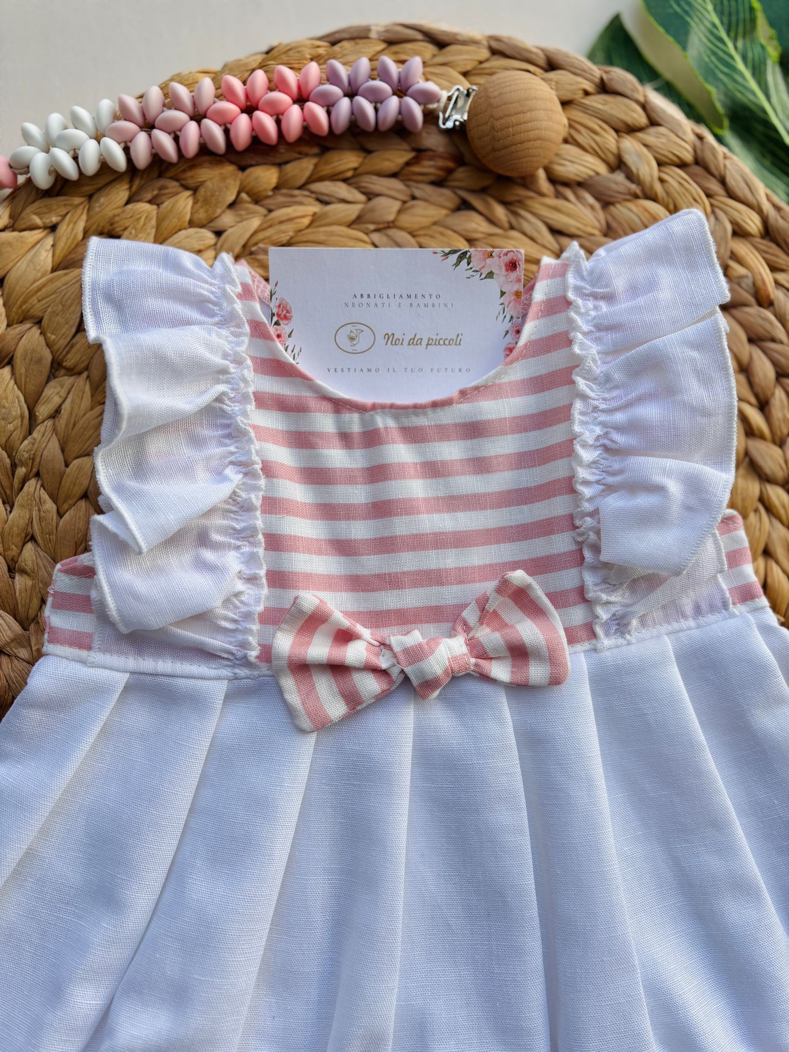 VESTINA IN COTONE E LINO A RIGHE CON FIOCCHETTINO CENTRALE BIANCO ROSA - Noi da piccoli