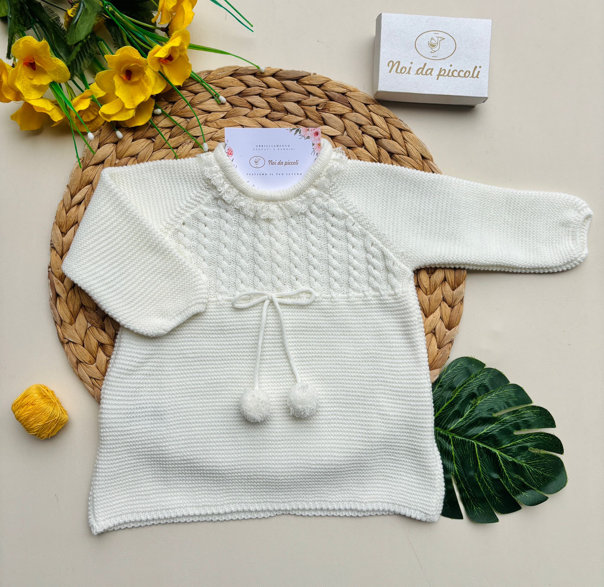 VESTINA IN FILATO CALDO 100% ACRILICO CRUDO - Noi da piccoli