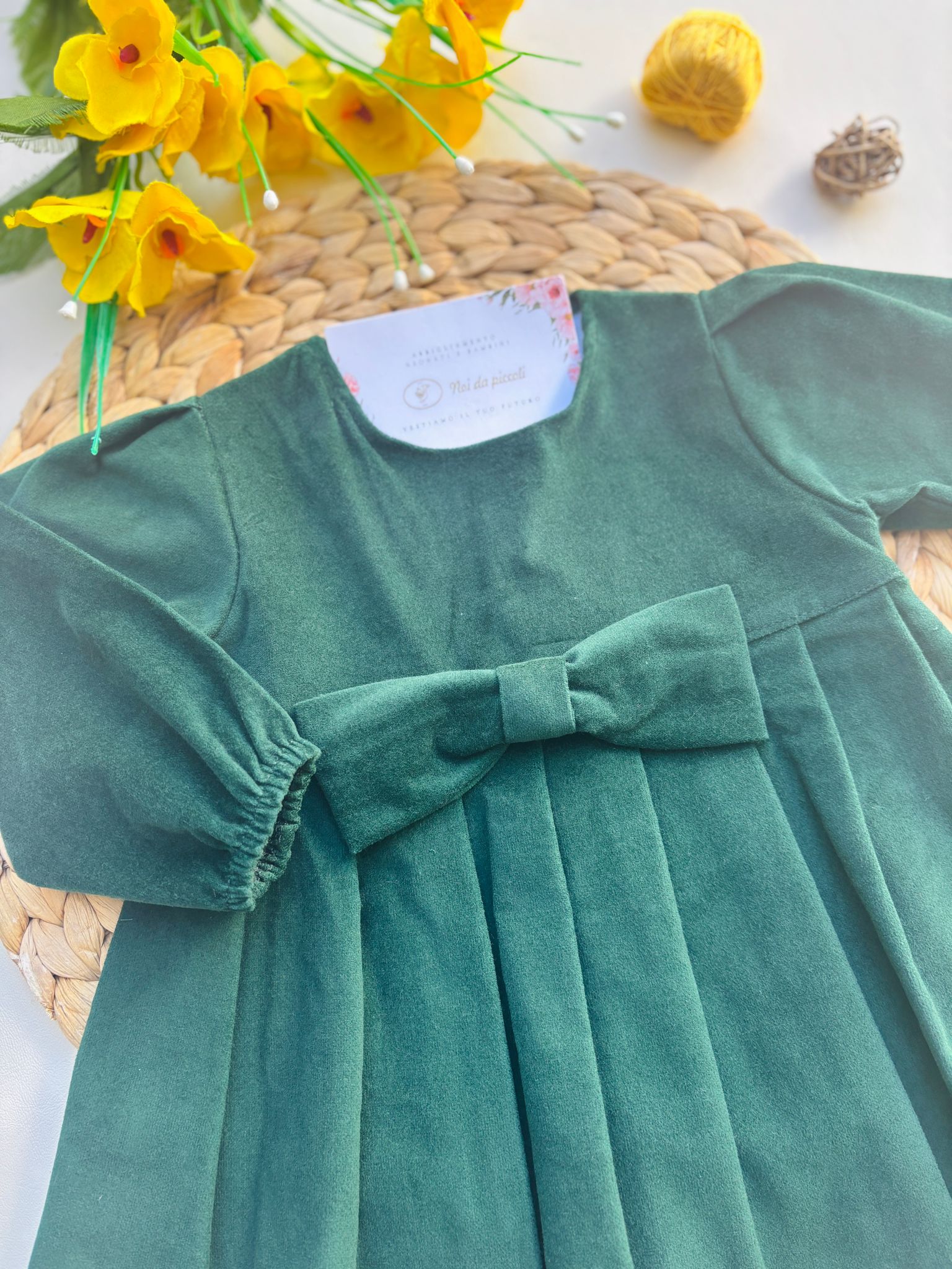 VESTINA IN VELLUTO CON FIOCCHETTO MUSGO - Noi da piccoli
