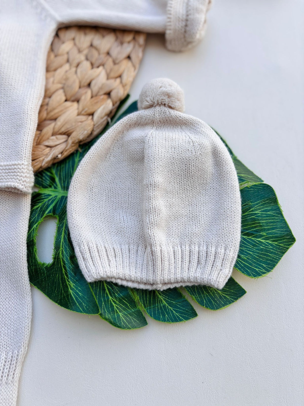 COMPLETO 2PZ CON CAPPELLINO FILATO CALDO BEIGE
