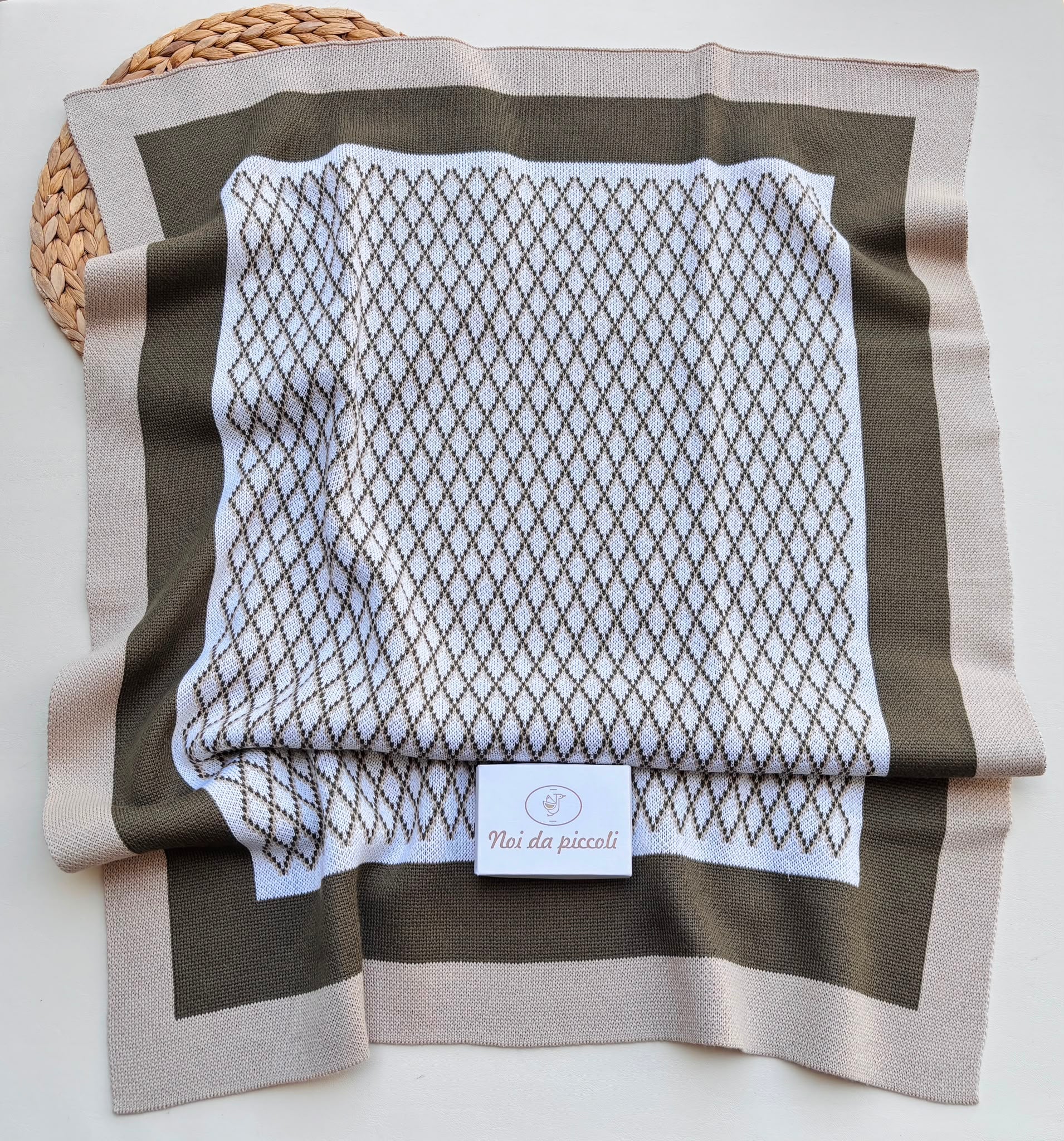 COPERTINA IN LANA VERDE E BEIGE JACQUARD