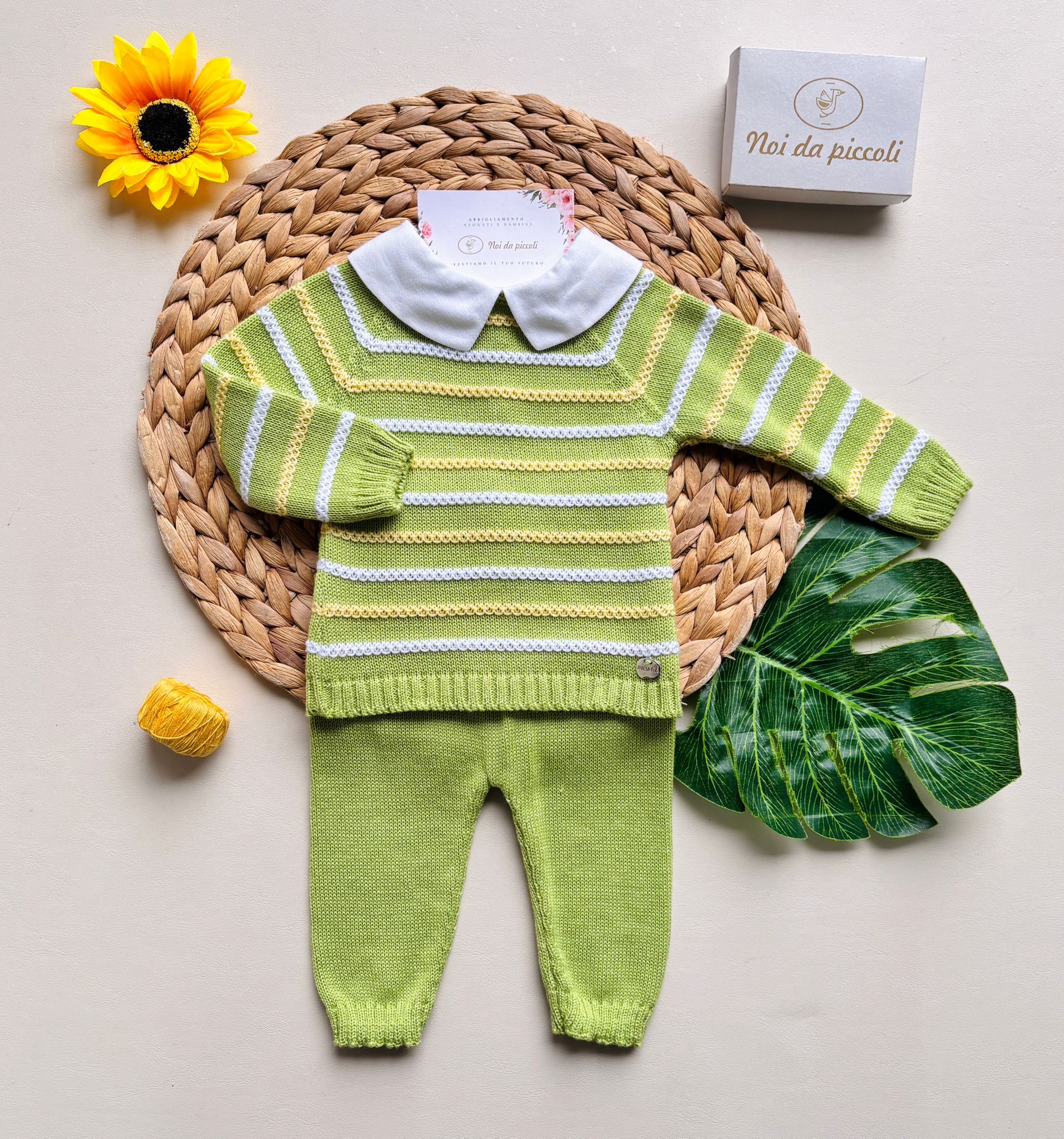 COMPLETO 2 PZ IN COTONE E ACRILICO CON STRISCE BIANCHE E GIALLE  VERDE