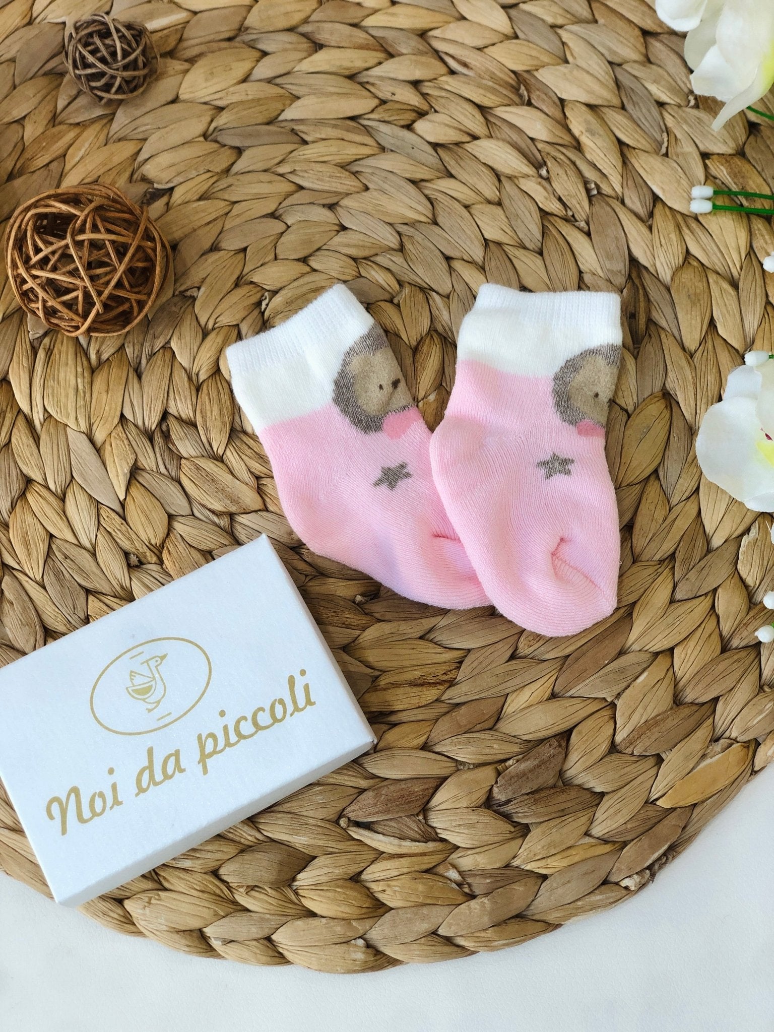 CALZINO IN SPUGNA ROSA CON LEONCINO - Noi da piccoli