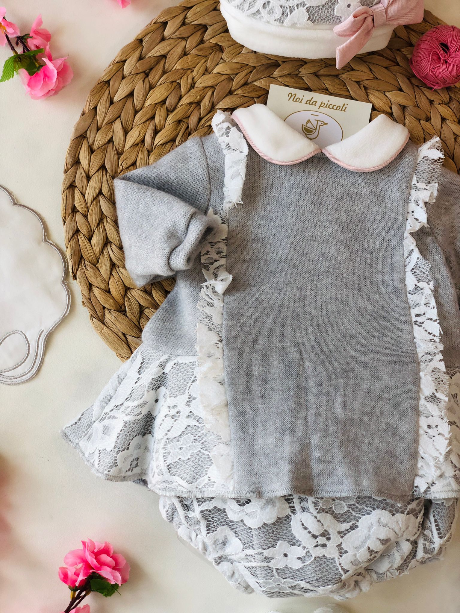 MINIABITO CON CULOTTE IN CINIGLIA PIZZO PINK E GREY - Noi da piccoli