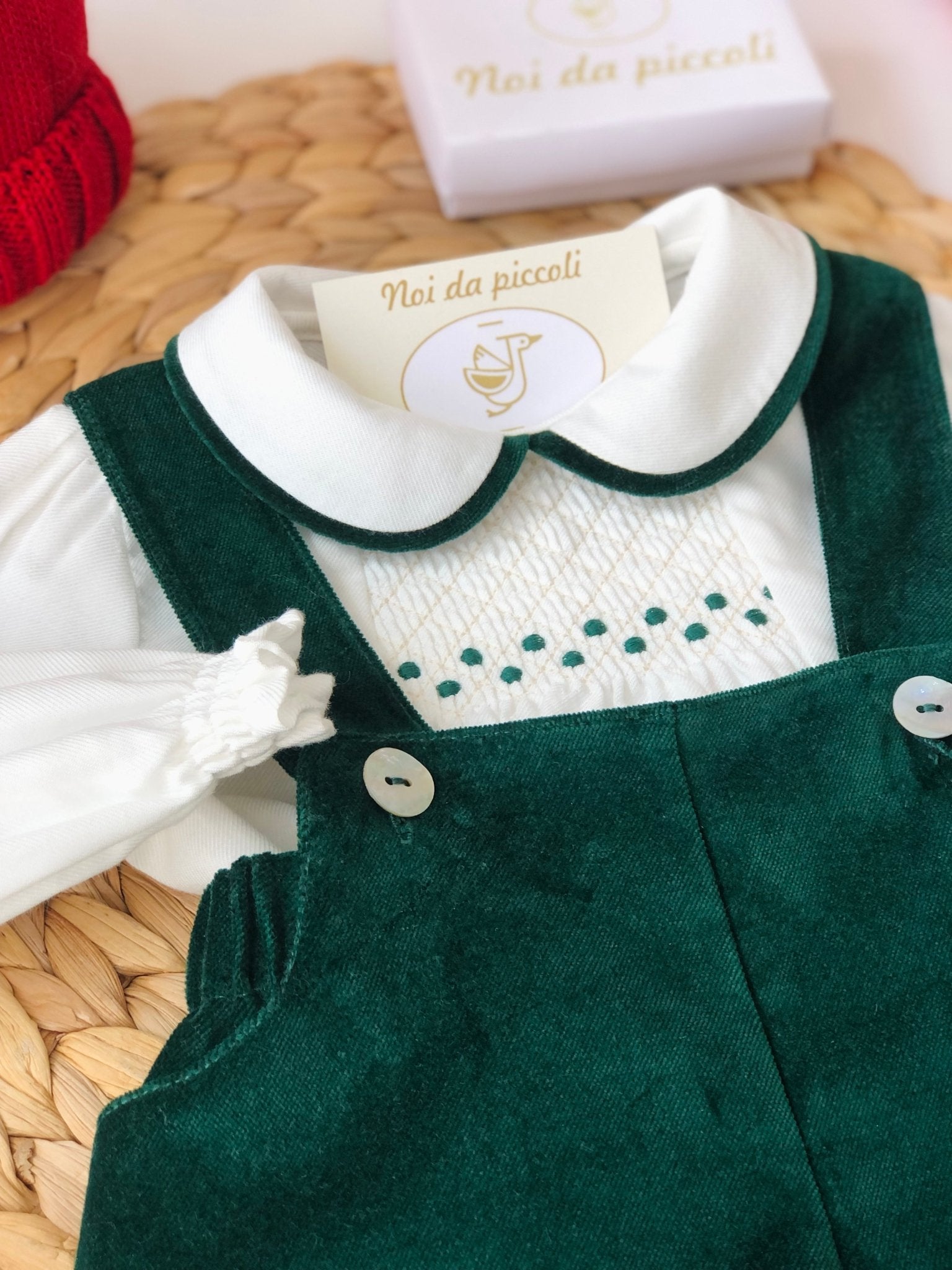 SALOPETTE VERDE VELLUTO CON CAMICIA CON PUNTO SMOCK - Noi da piccoli