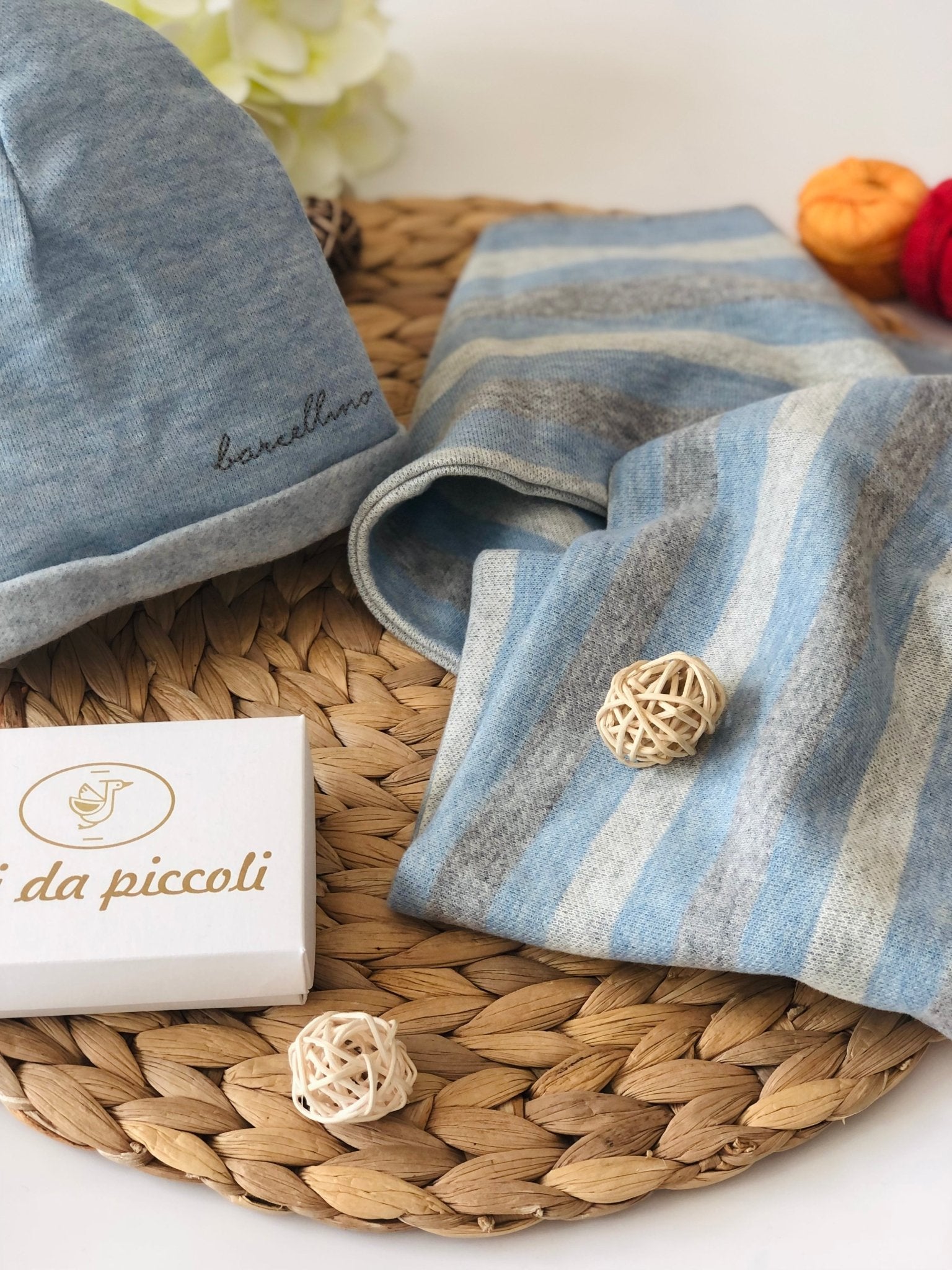 SET CAPPELLINO CON SCIARPINA - Noi da piccoli