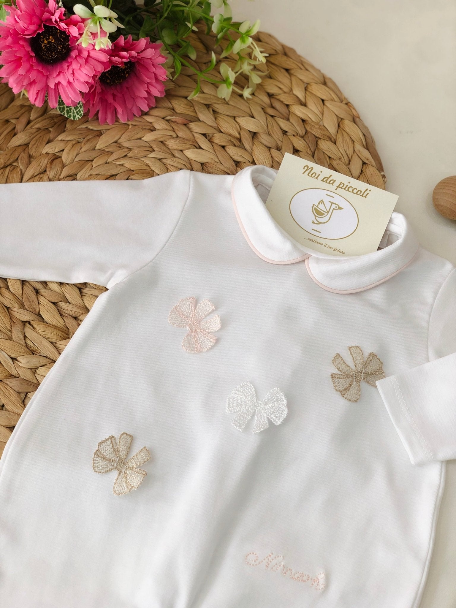 TUTINA BIANCO IN COTONE FIOCCHETTI ROSA E BEIGE - Noi da piccoli