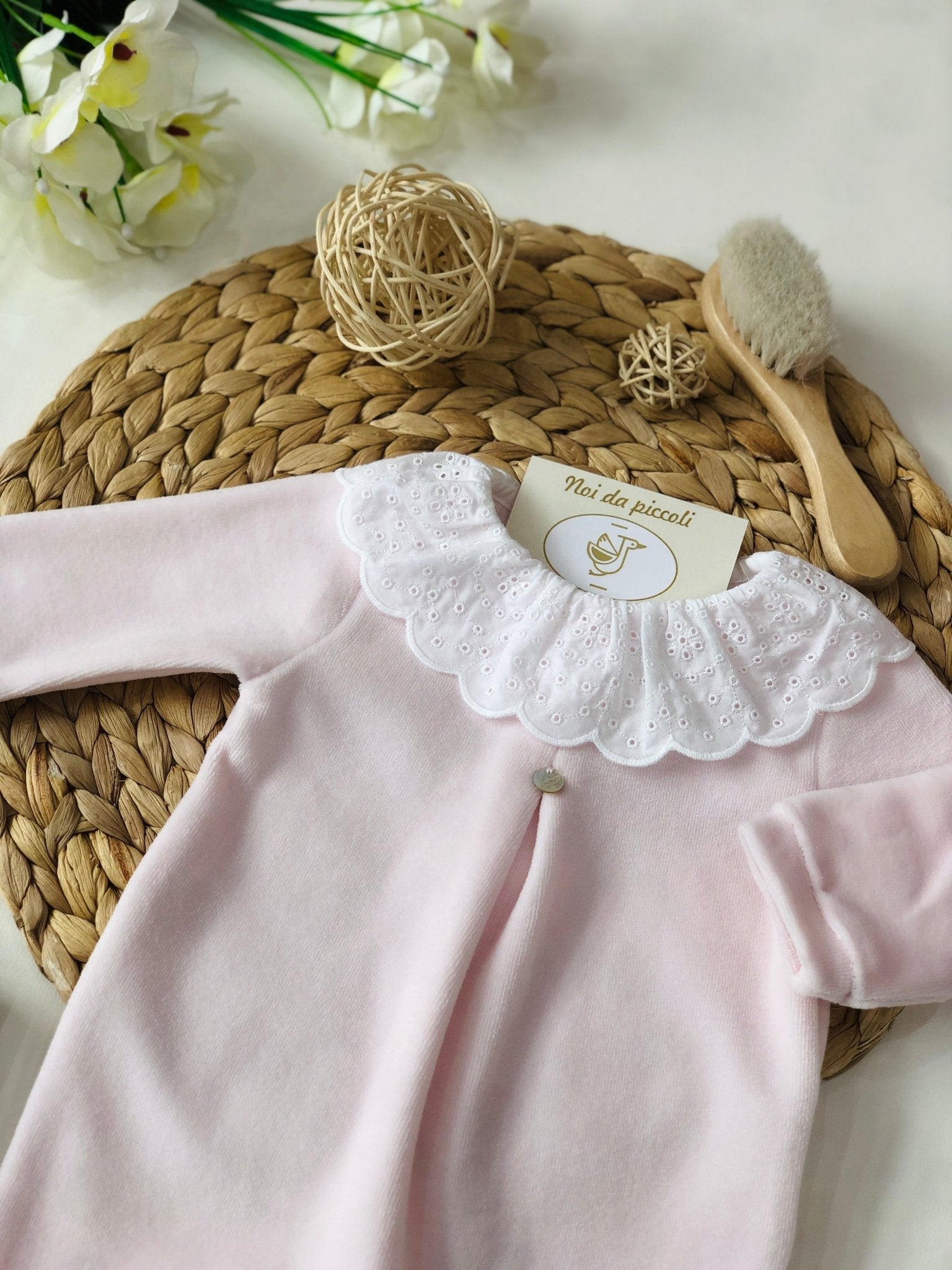 TUTINA IN CINIGLIA ROSA CON COLLETTO BIANCO PIZZO - Noi da piccoli